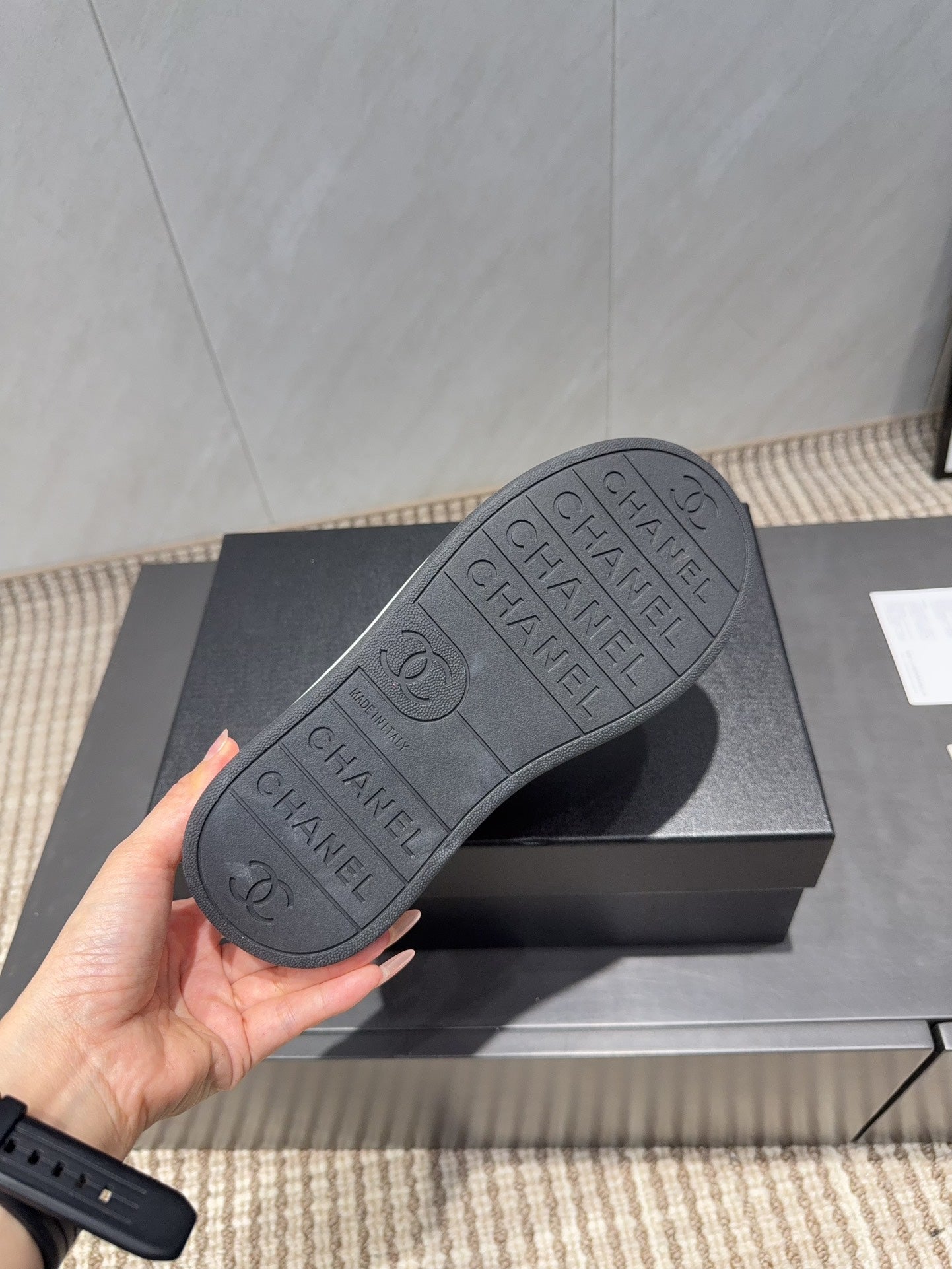 Chanel 25 Sneaker Multicolor Suede 540302