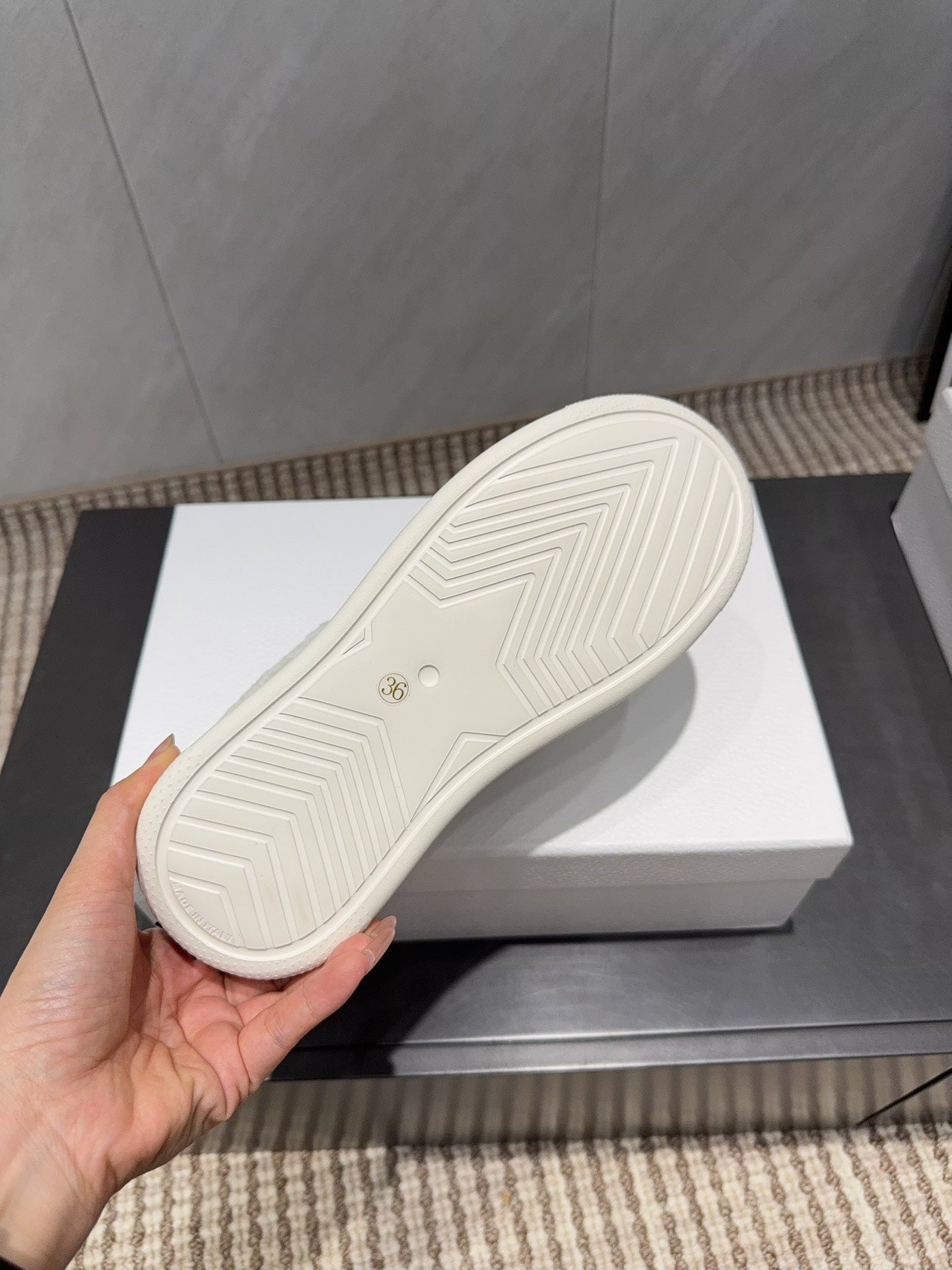 CD Star sneakers white cowhide wool 539688