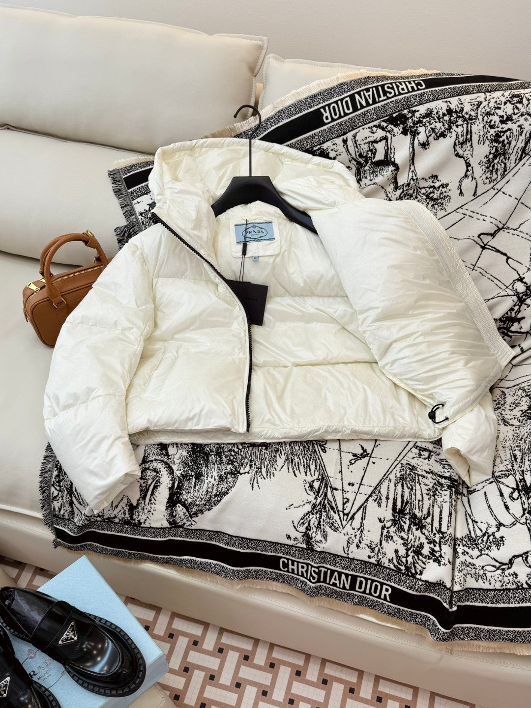 Prada 25 Short Jacket White Down Polyester 317485