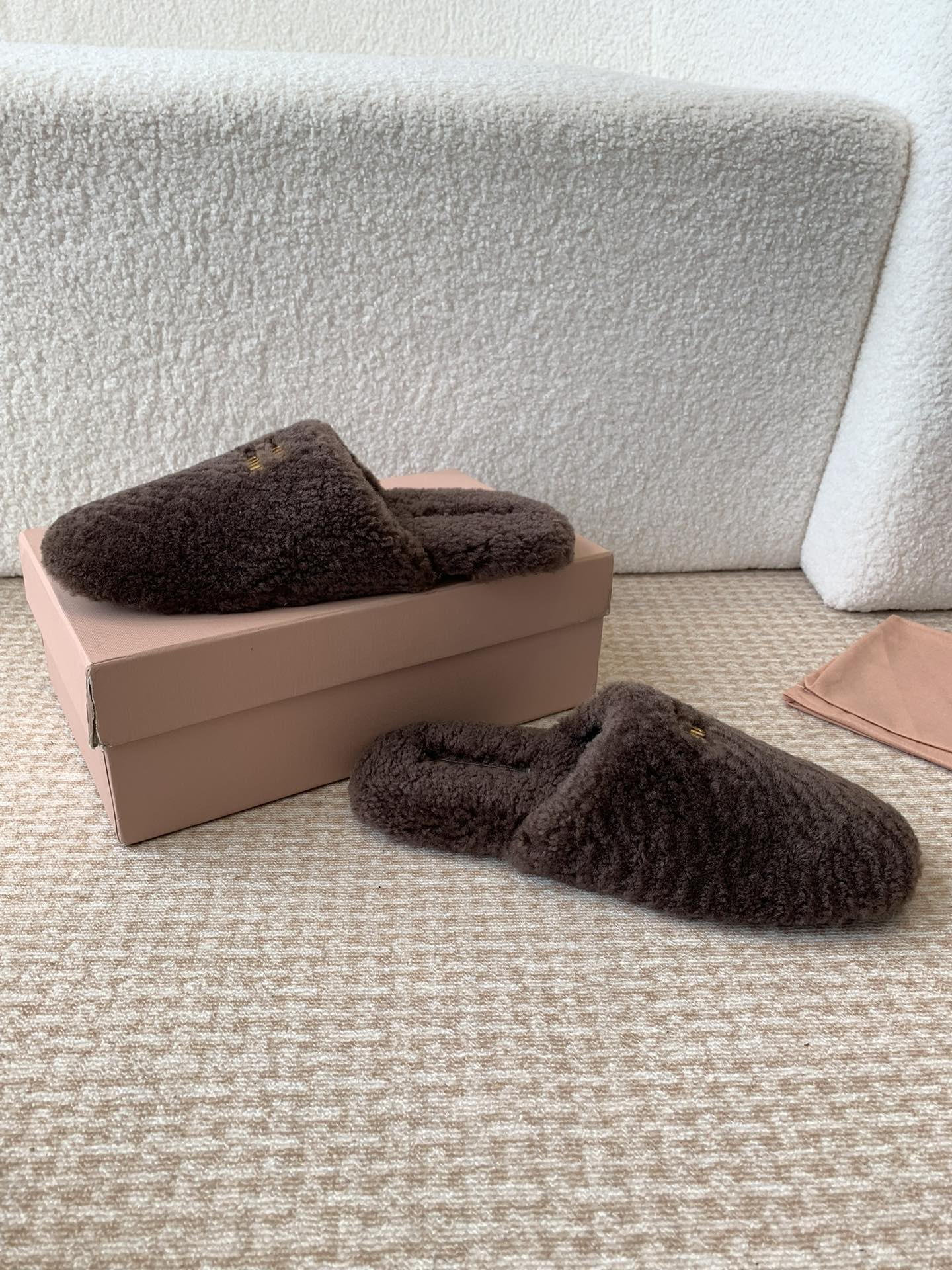 Miu Slippers Brown Earth Wool
