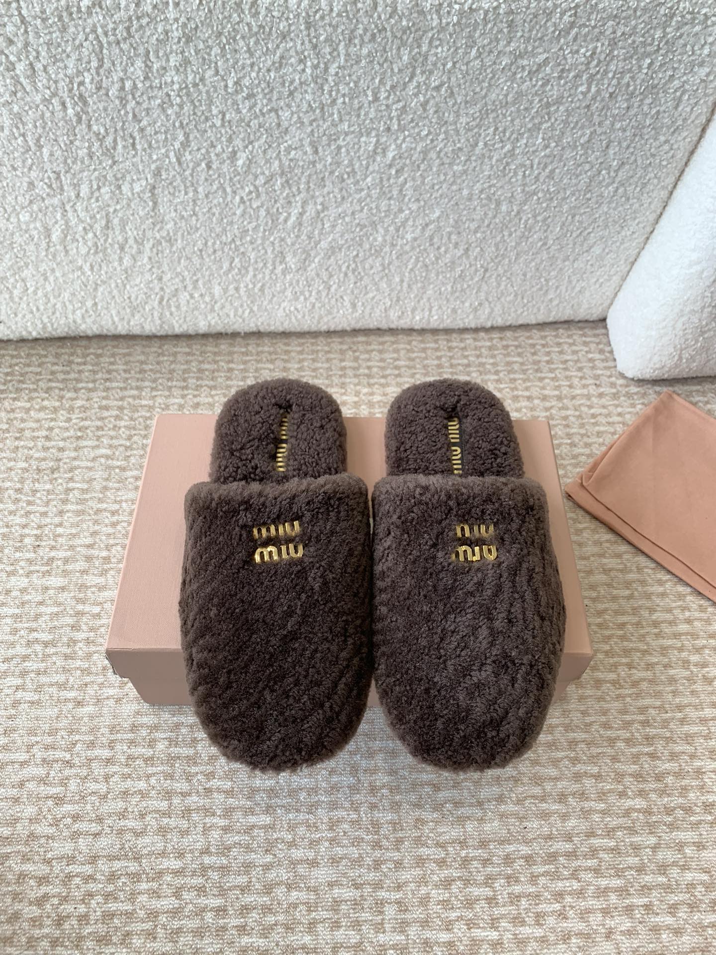 Miu Slippers Brown Earth Wool