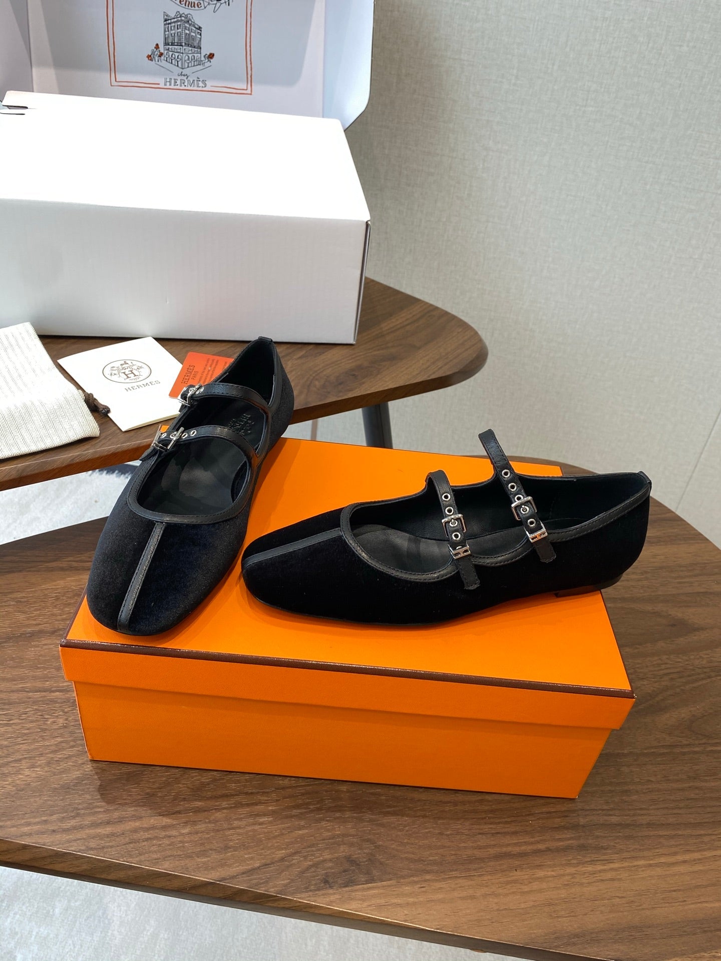 HM  25s Mary Jane Double strap   Black Velvet 422562