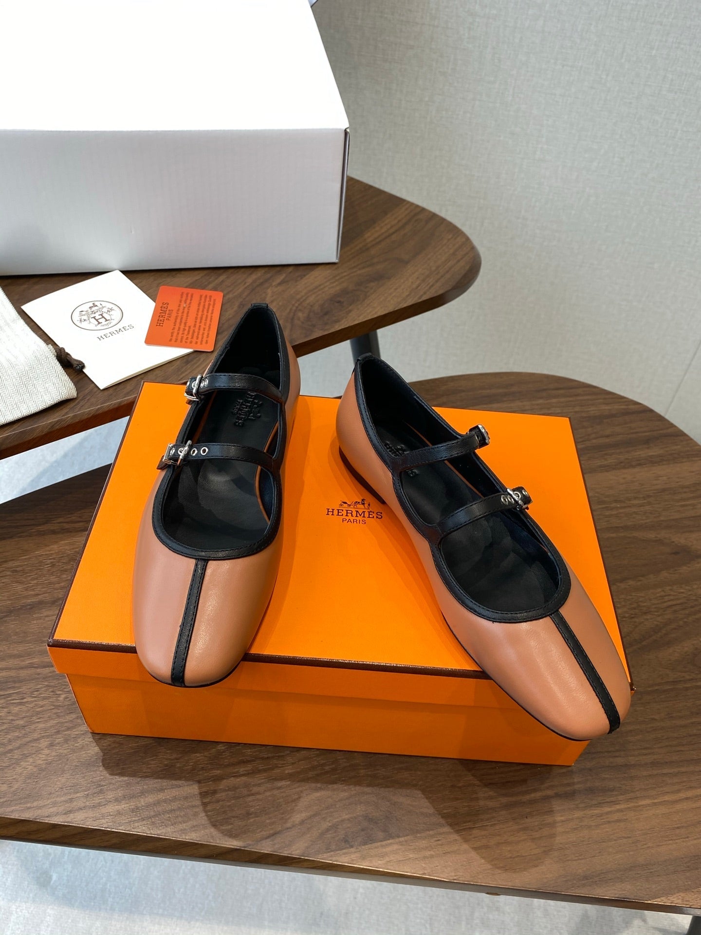 HM  25s Mary Jane Double Strap Camel Black Calfskin 422564