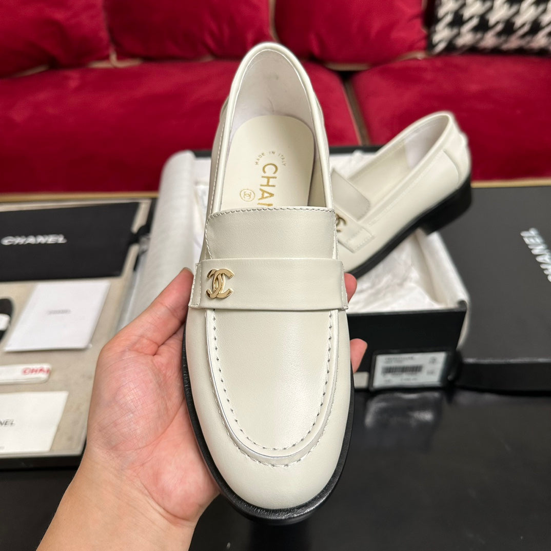 CC Moccasins White Calfskin
