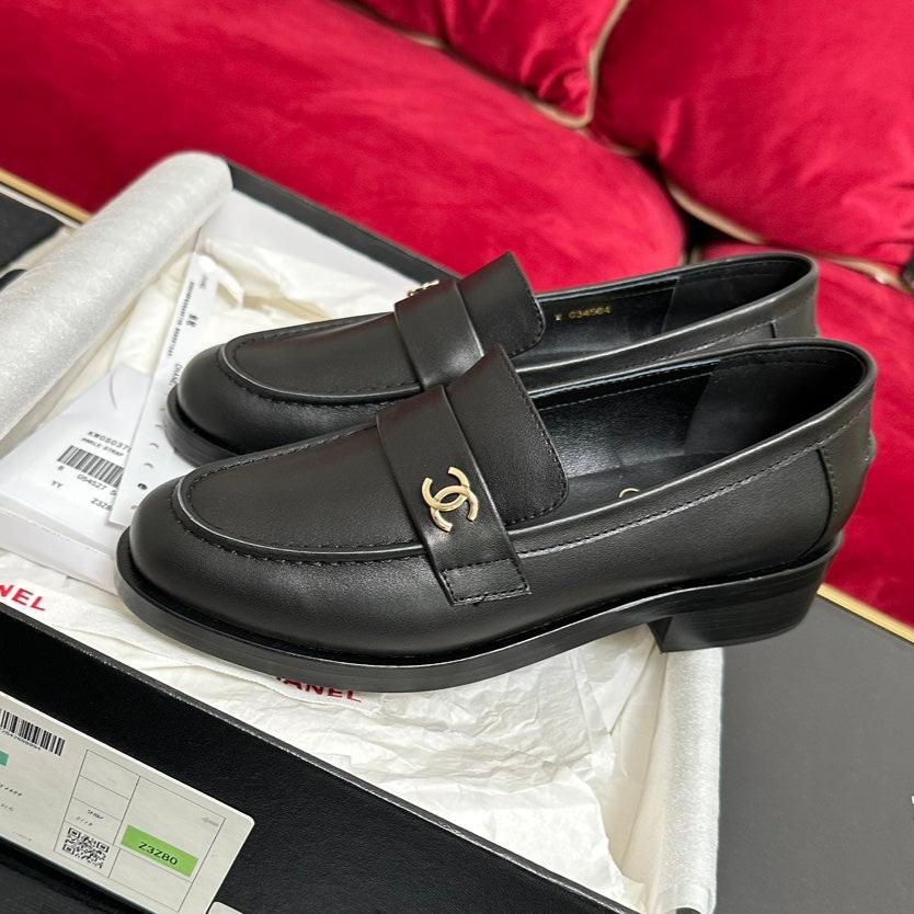 CC Moccasins Plain Black Calfskin