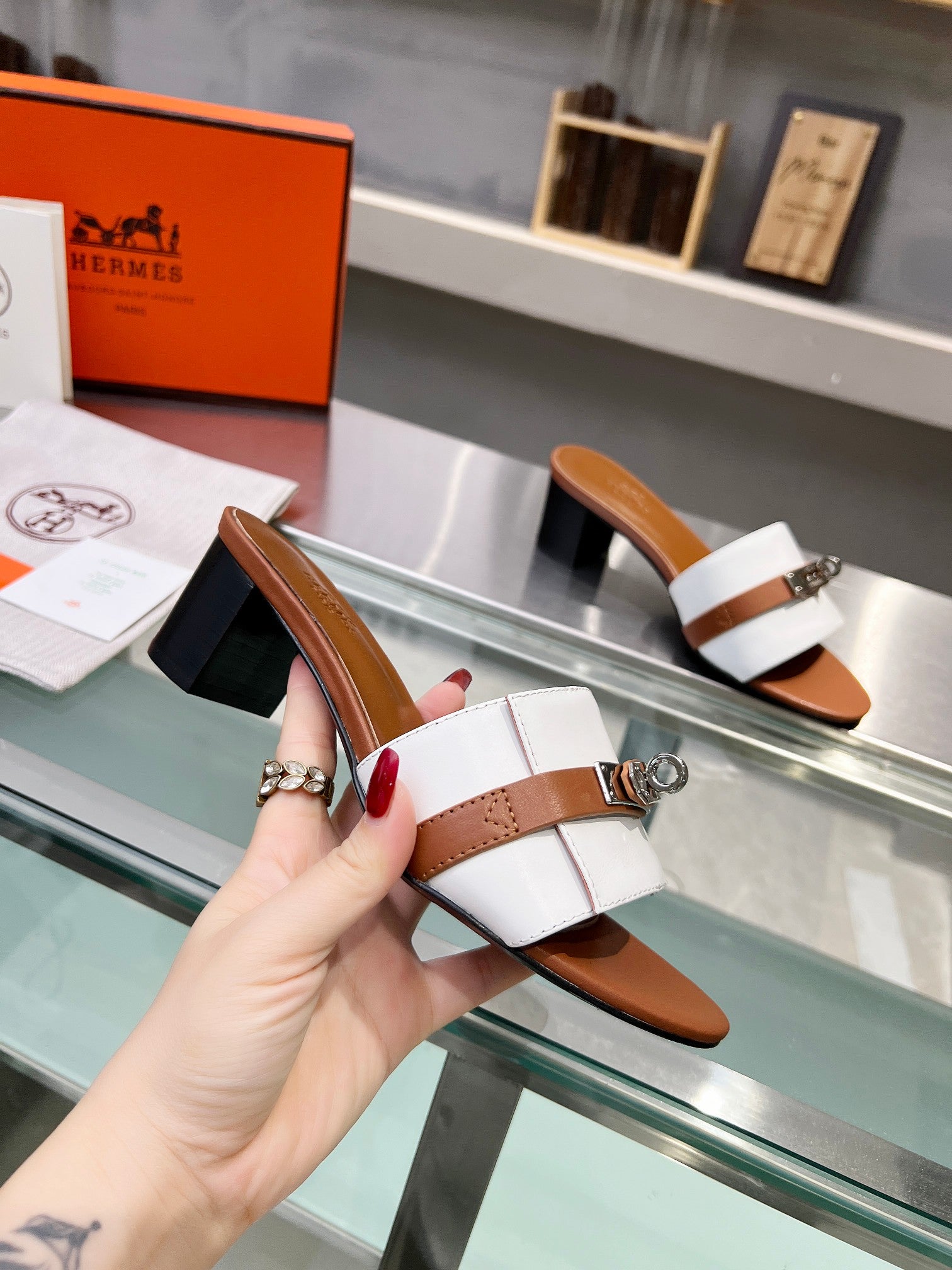 GIGI 50 SANDAL TAWNY MIX WHITE CALFSKIN