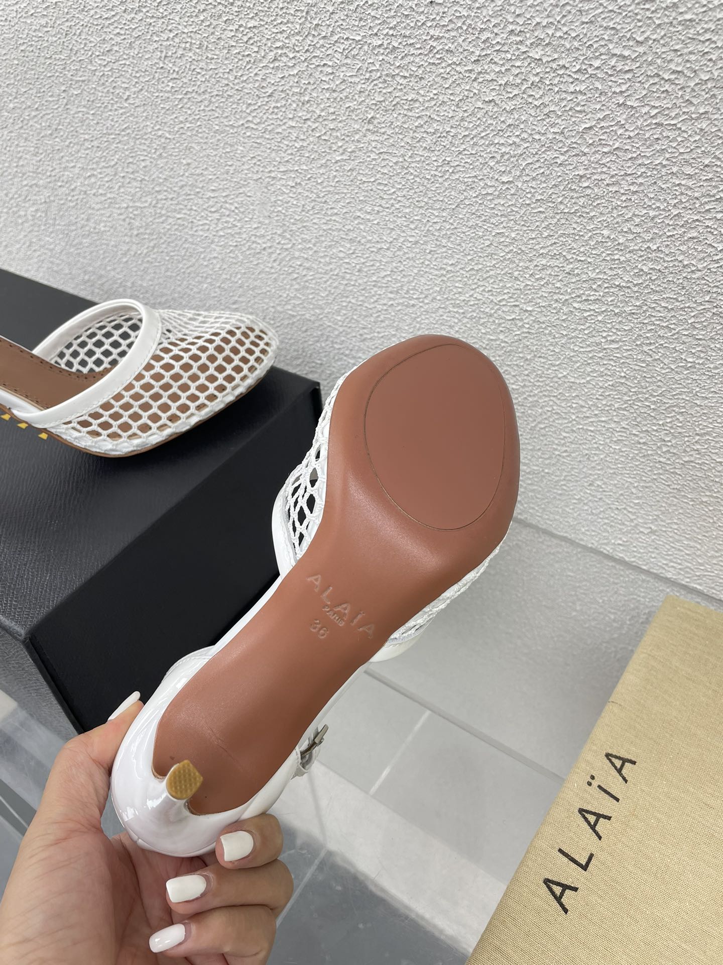 ALAIA HIGH FISHNET 9 CM PUMPS IN WHITE MESH