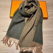 UNIE BRODEE MUFFLER 200 CM IN SEAWEED GREEN CASHMERE