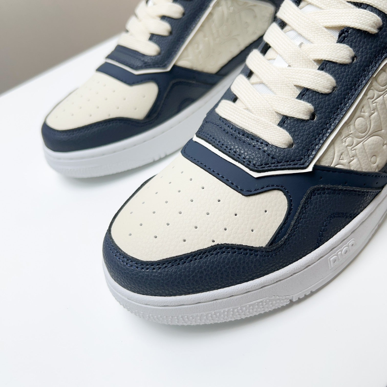 CD 25 B57 Sneaker Blue White Cowhide 750640