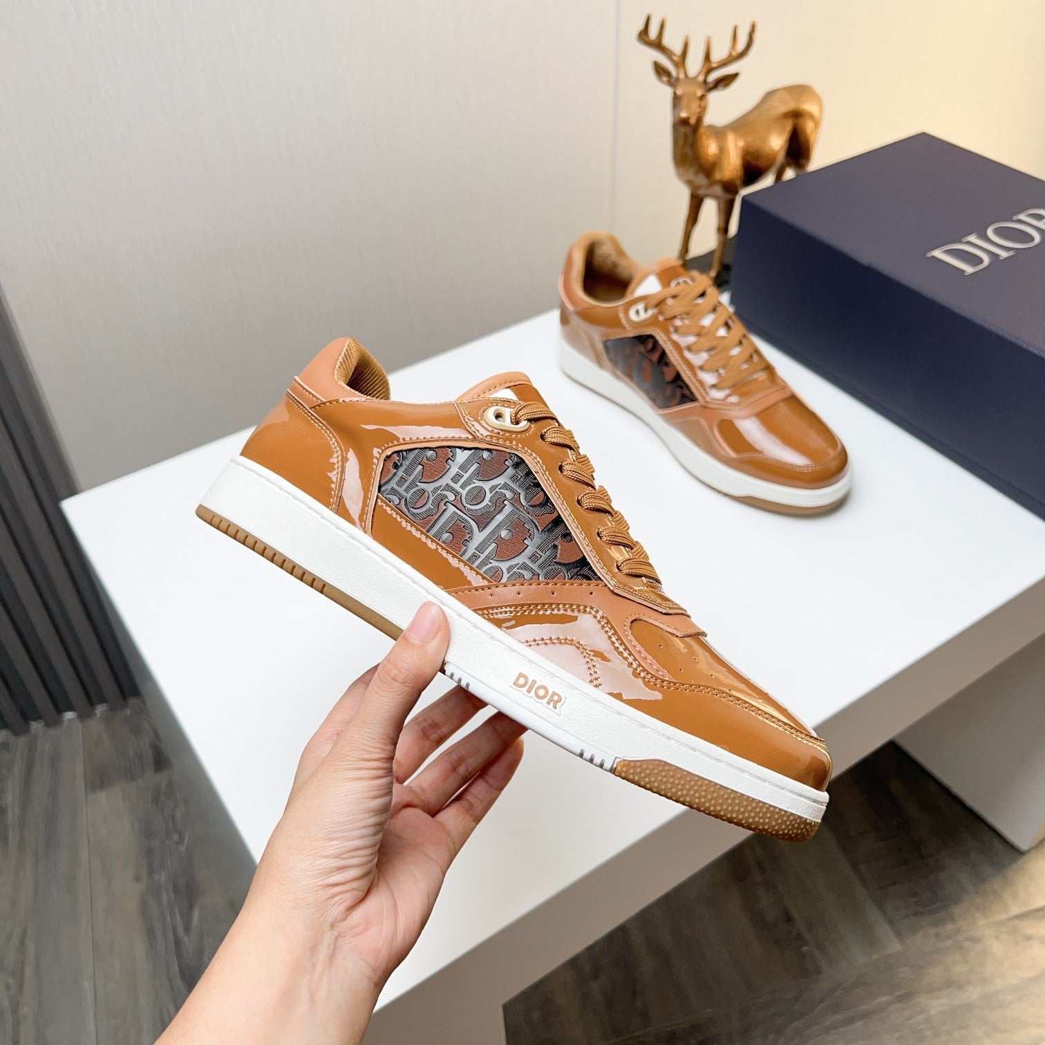 CD 25 B57 Sneaker Brown Patent Leather 750643