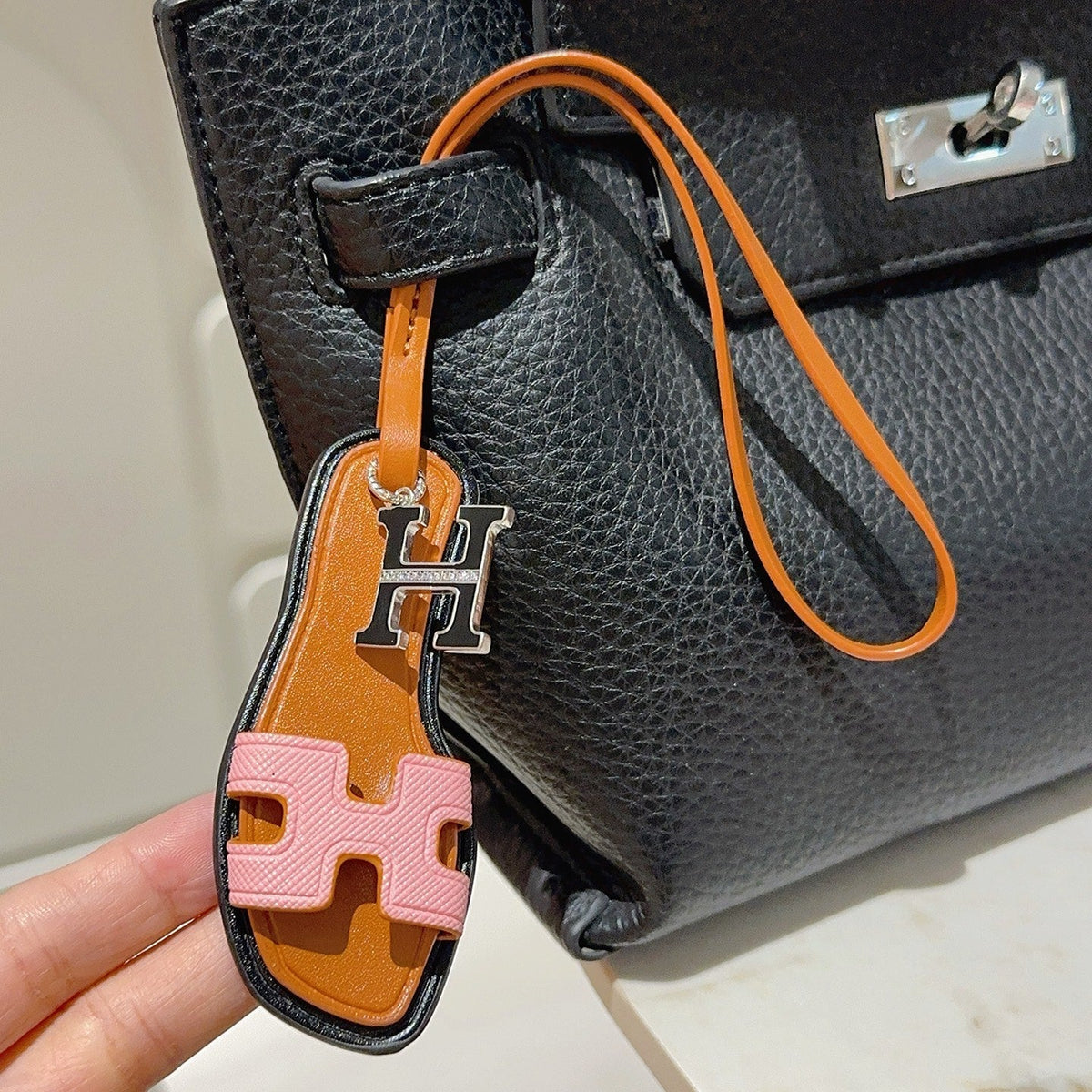 HM Oran Sandal Charm