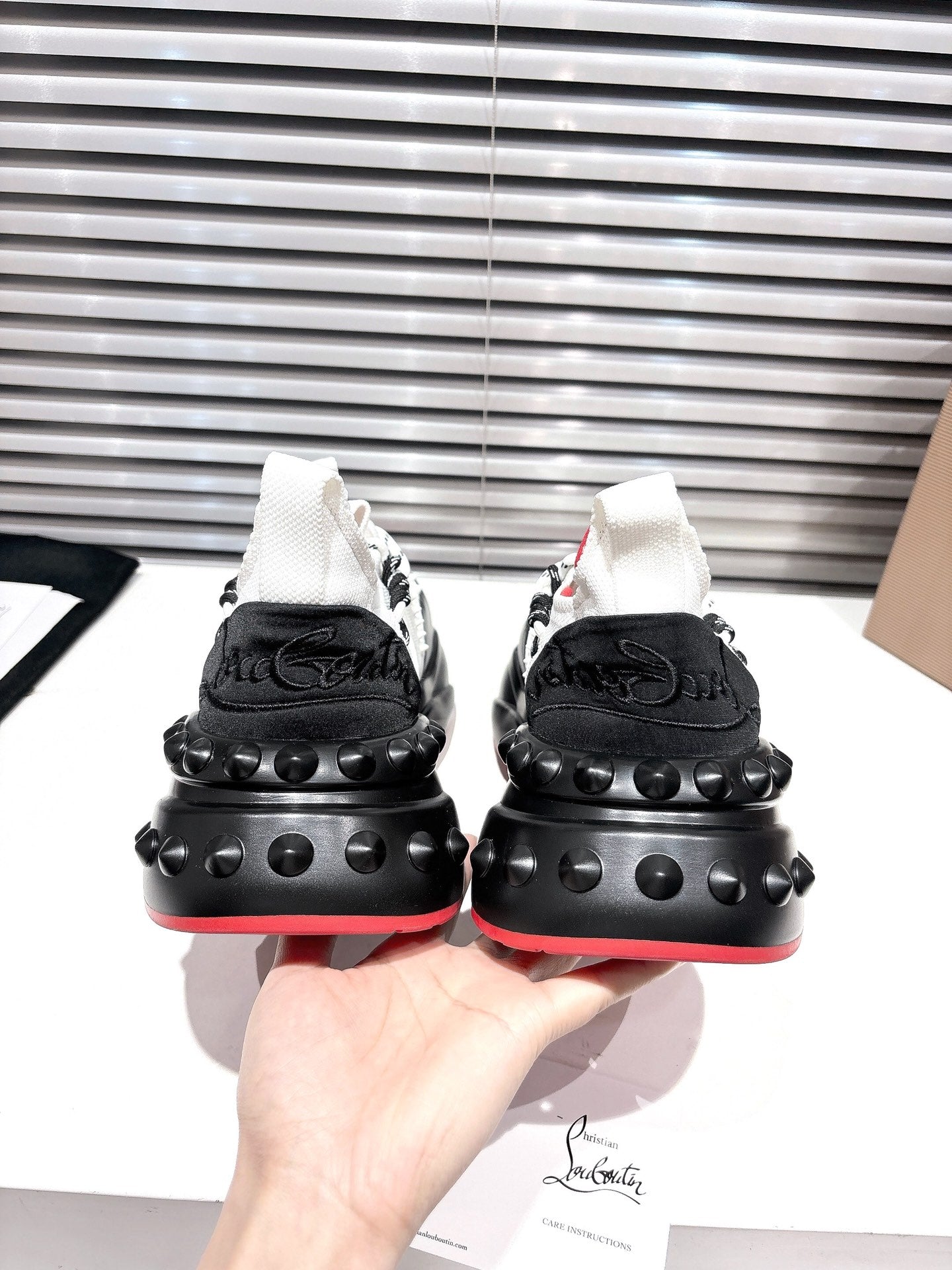 CL 25 Trailnrun Sneaker Black White Calfskin Mesh 323169