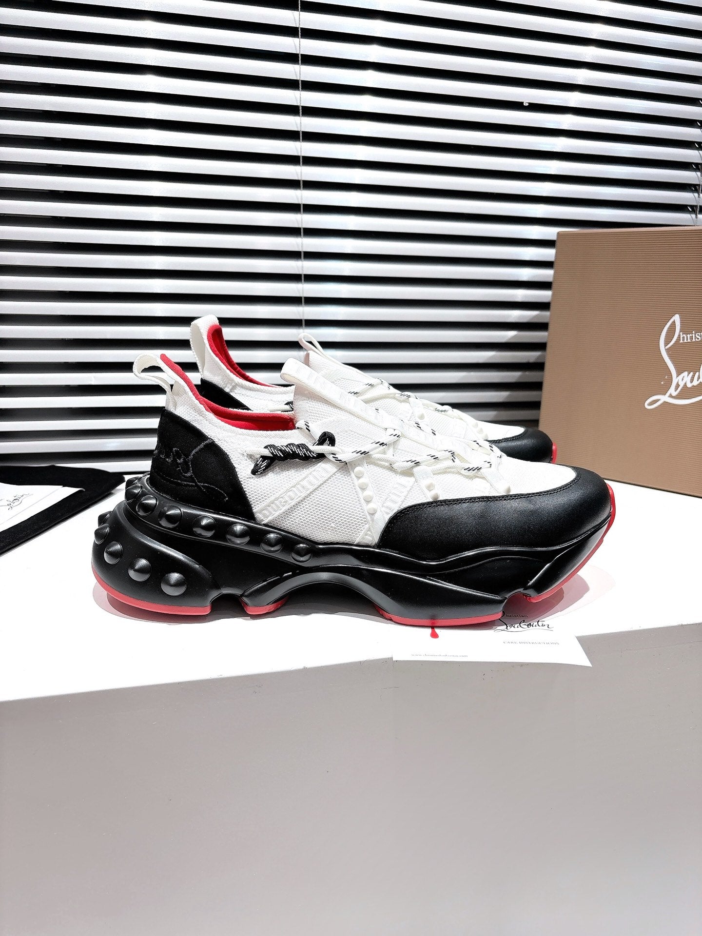 CL 25 Trailnrun Sneaker Black White Calfskin Mesh 323169