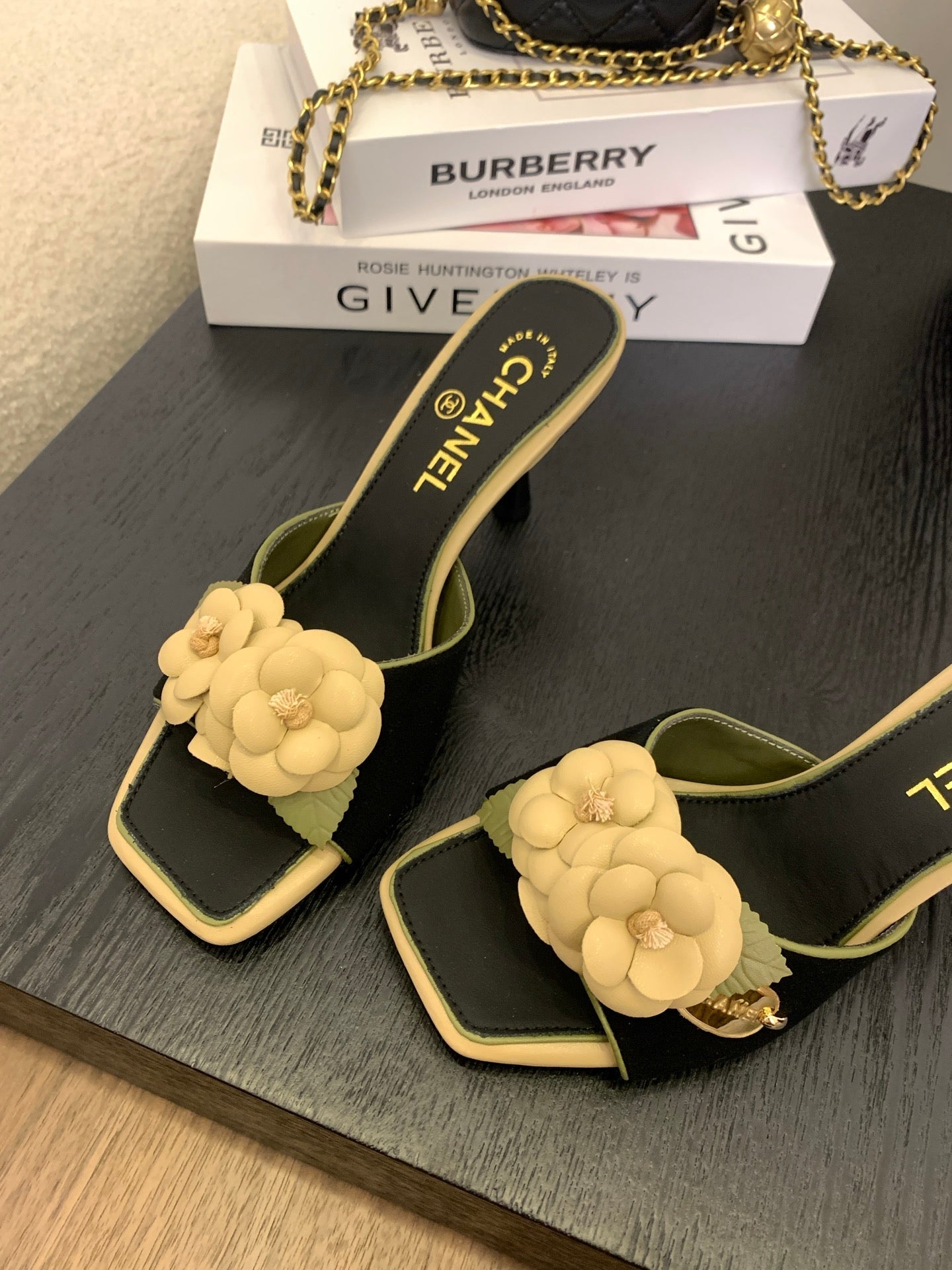 CC 25 Mules Green Black Lambskin 288773