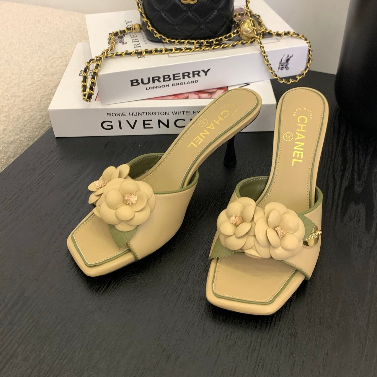 CC 25 Mules Green Beige Lambskin 288774