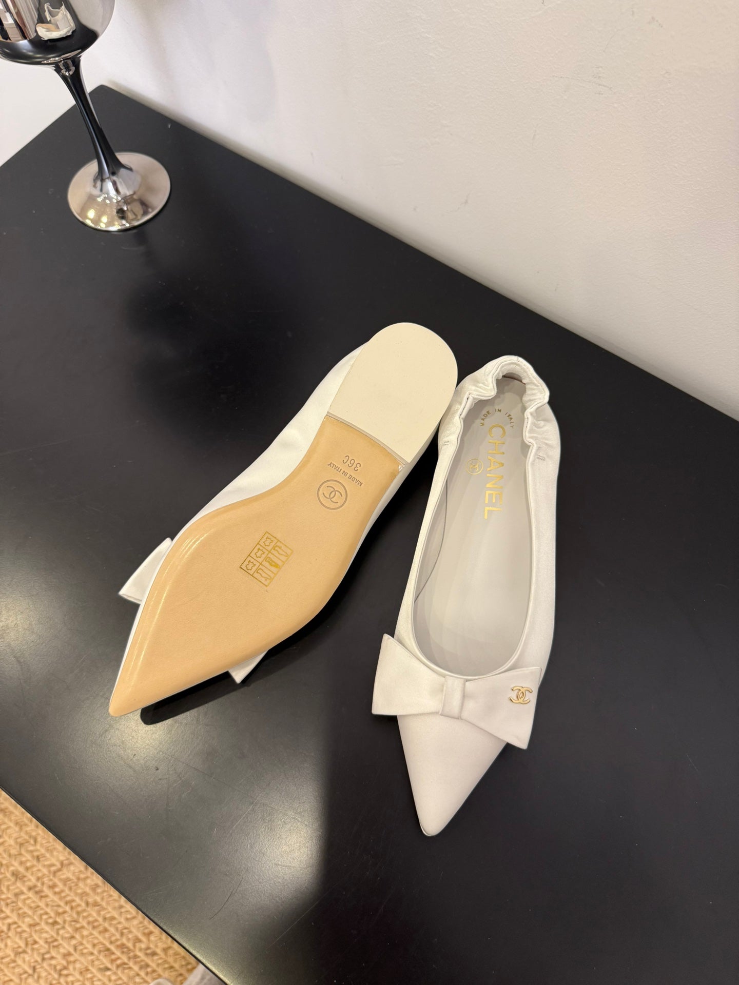 CC 25 Ballet Flats White Lamskin 330775