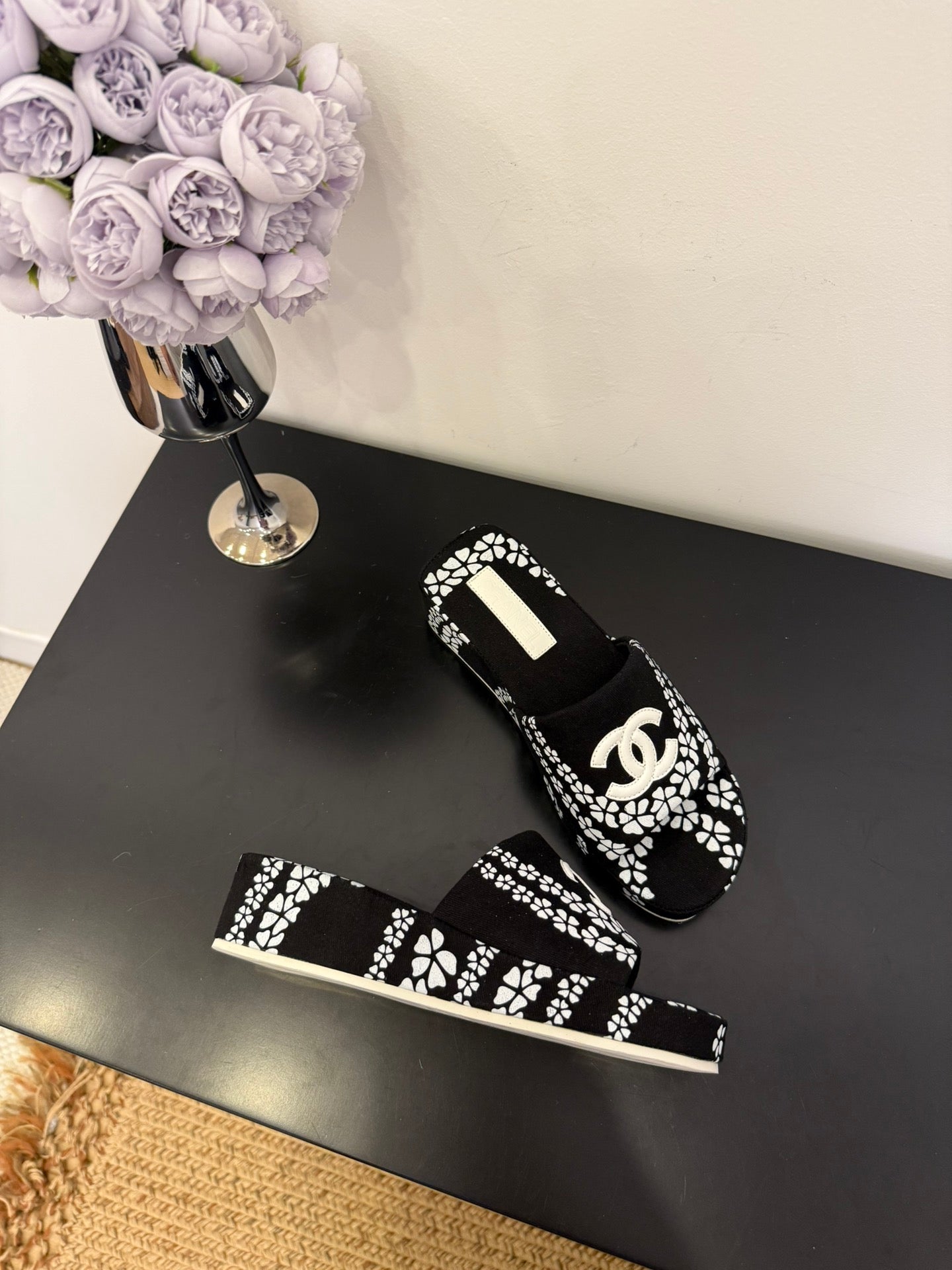 CC 25 Flower Slippers Black Fabric 330771