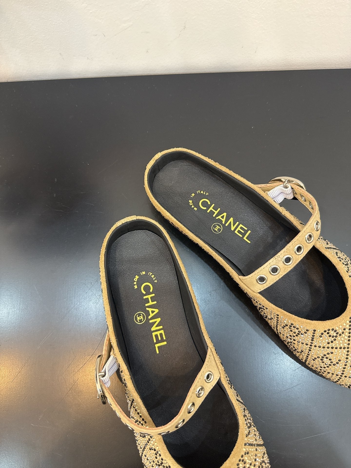 CC 25 Ballet Flats Mules Camel Brown Calfskin 331656