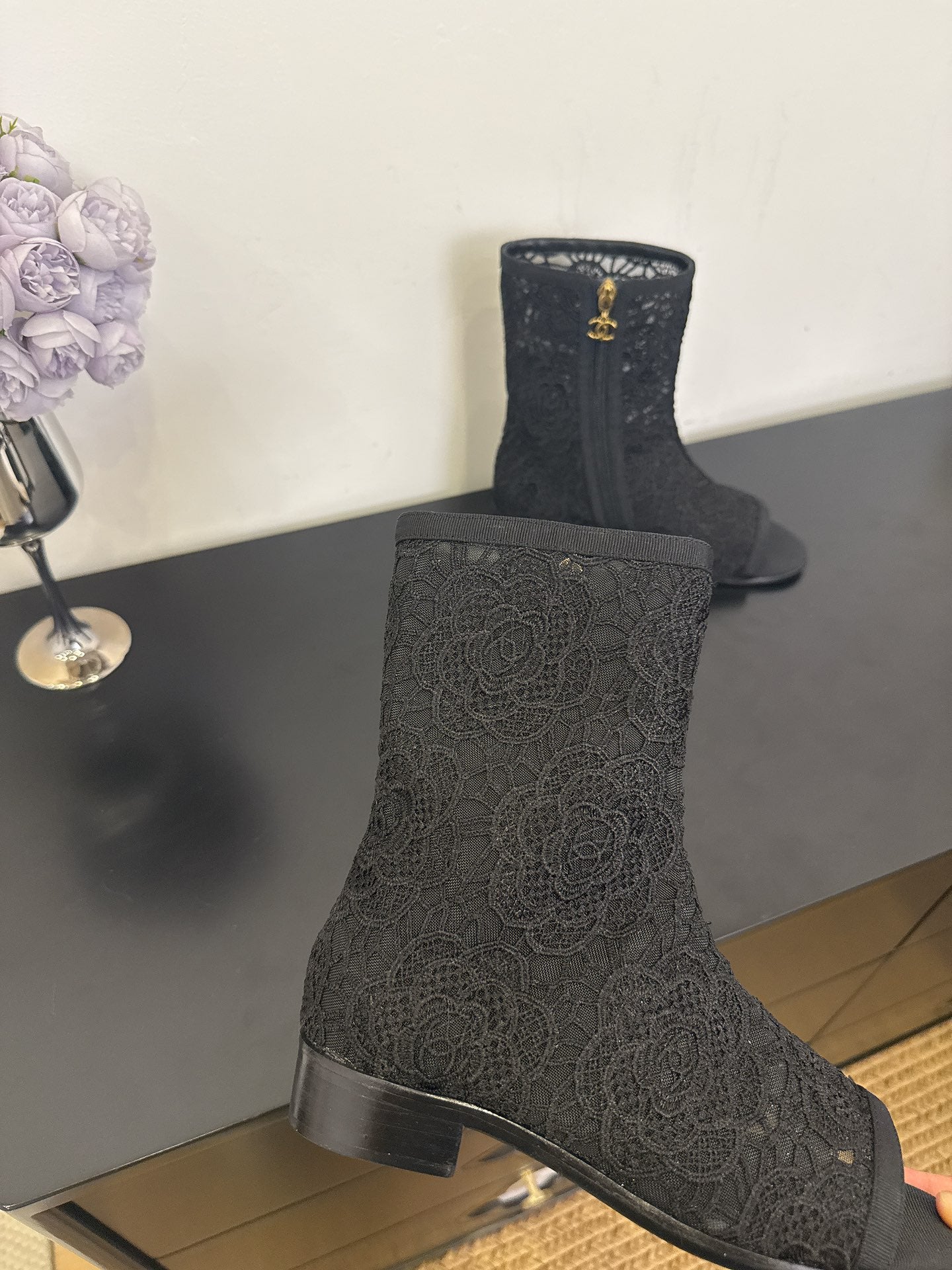 CC 25 Short Boot Black Mesh 354926