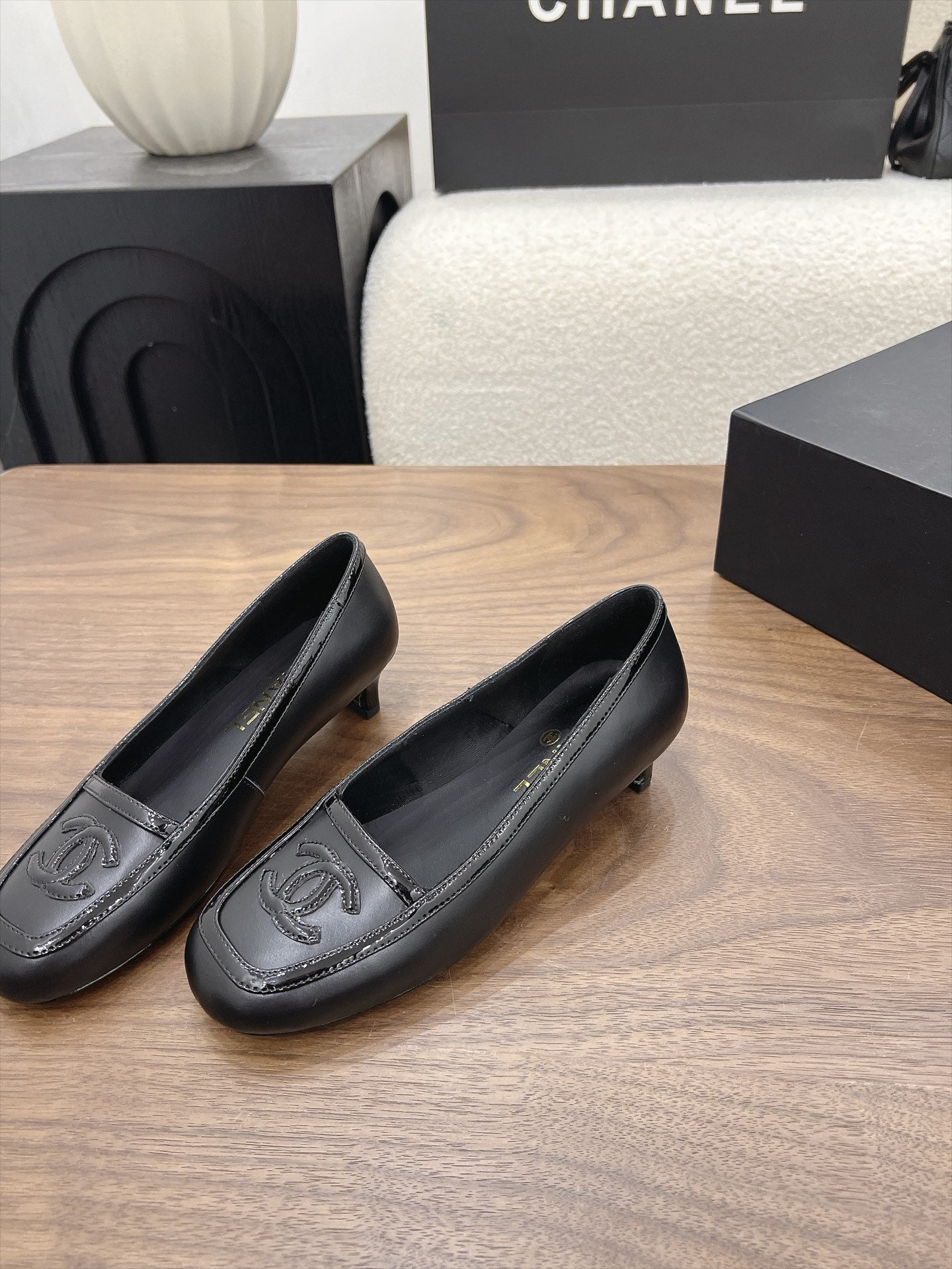 Chanel 2026 Square Toe Pump Lambskin 191779