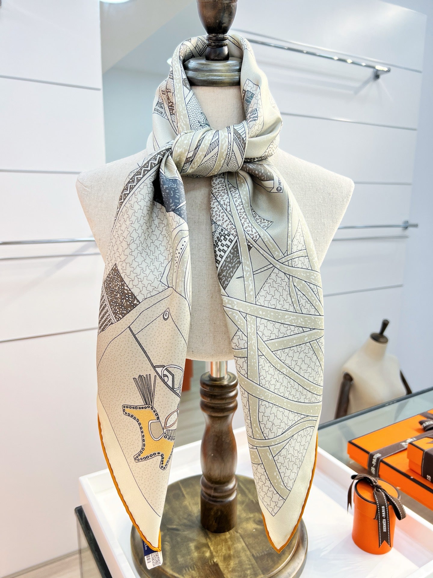 HM 26s Knitting Scarf 90 Gray Colorful Mulberry Silk 148046