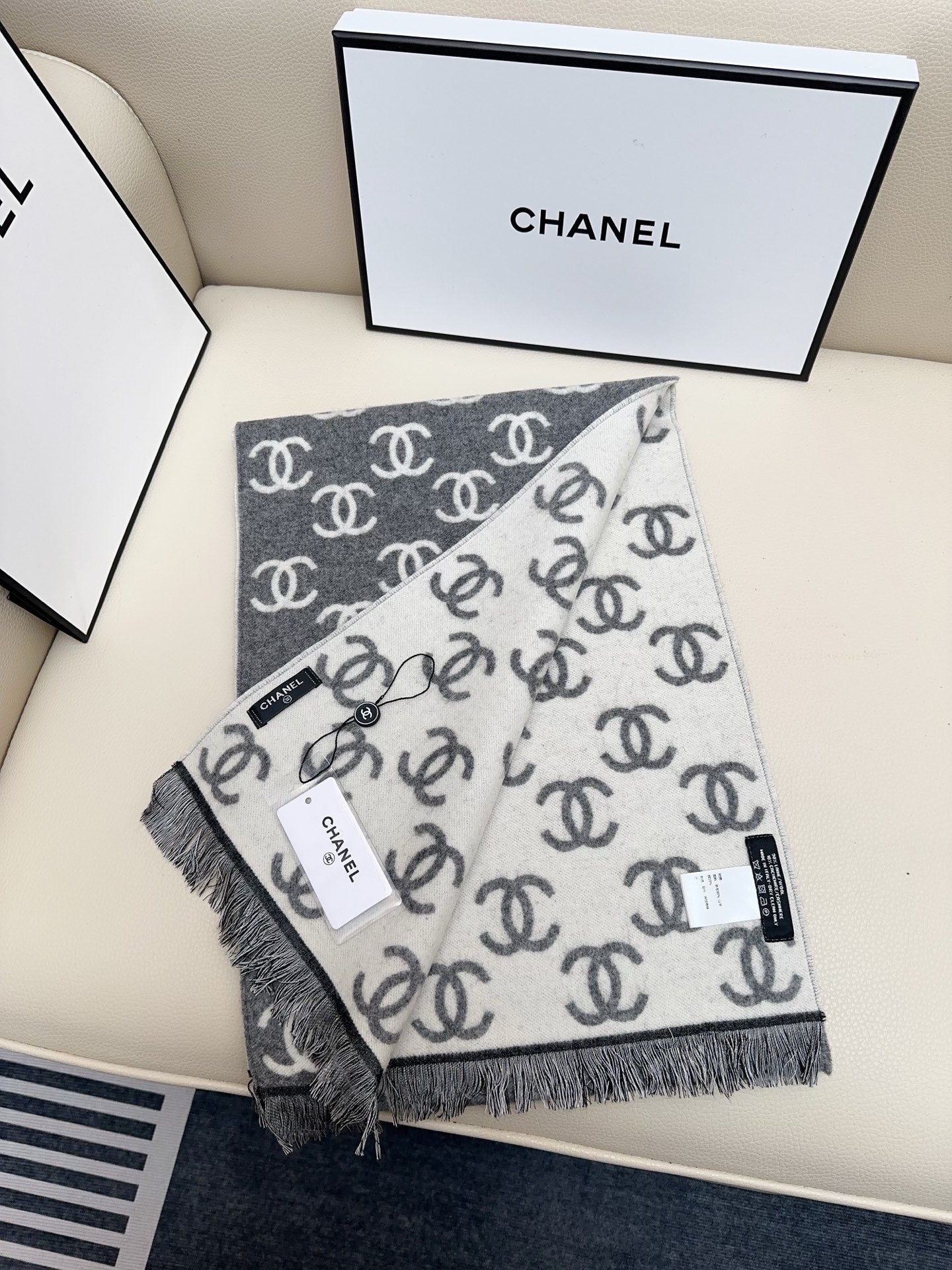 CC 25 Classic Scarf 180cm Gray Wool 293306