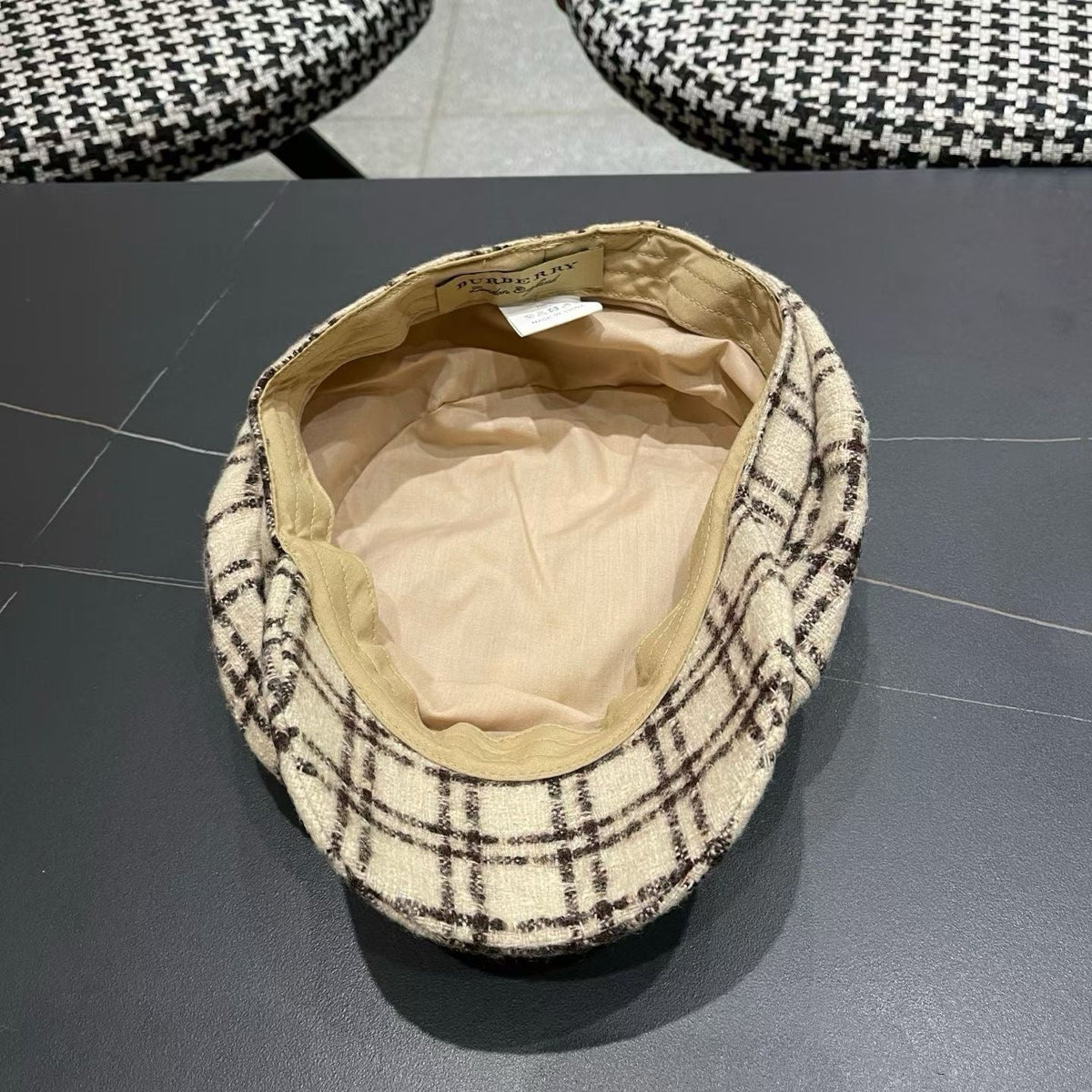 Burberry 2026 Beret Hat Tweed 565915