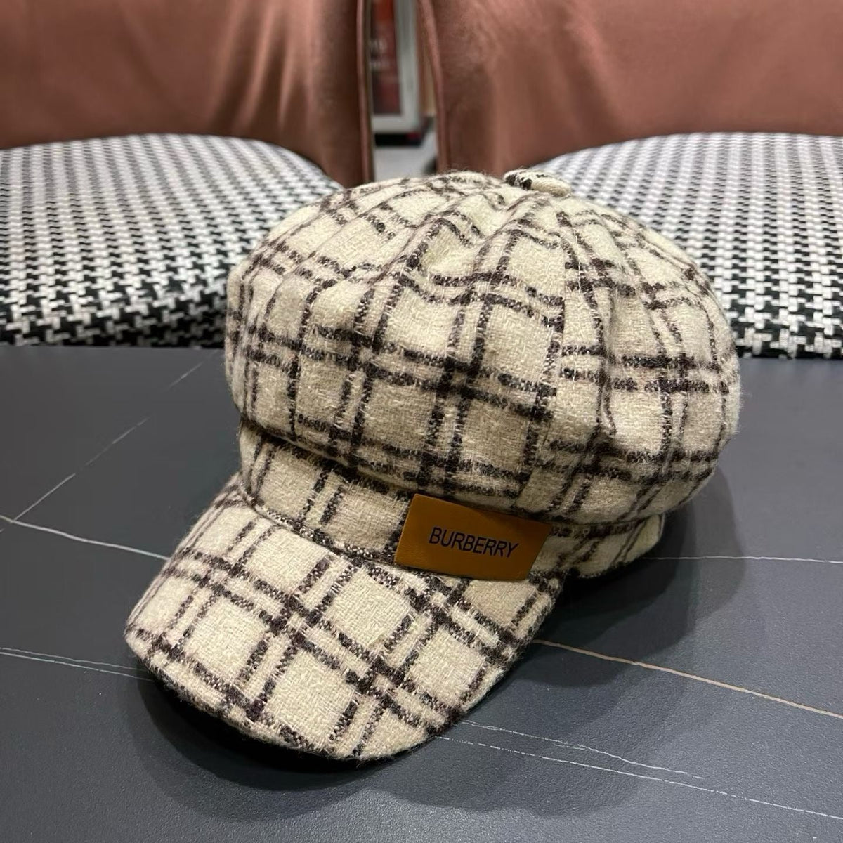 Burberry 2026 Beret Hat Tweed 565915