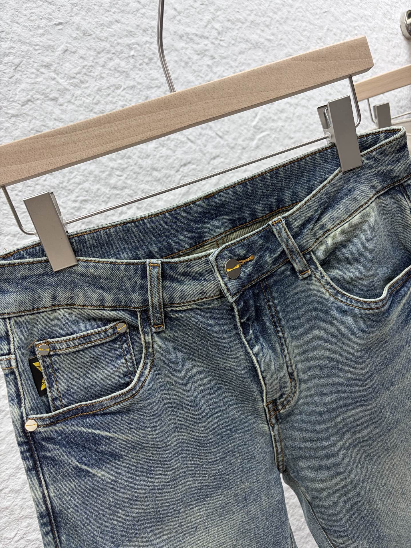 Fendi 2026 Men's Jeans Washed Blue Denim 738156