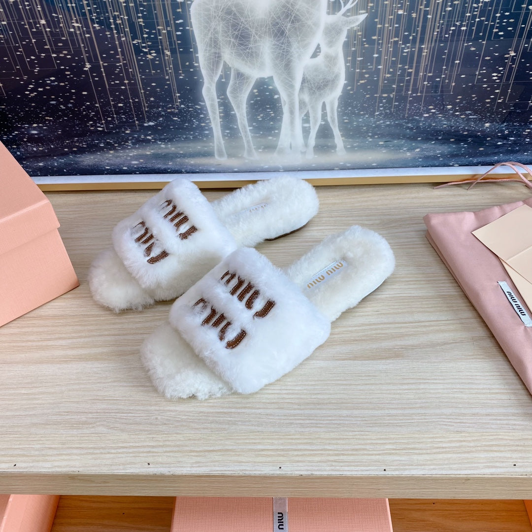 Miu Slippers White Wool