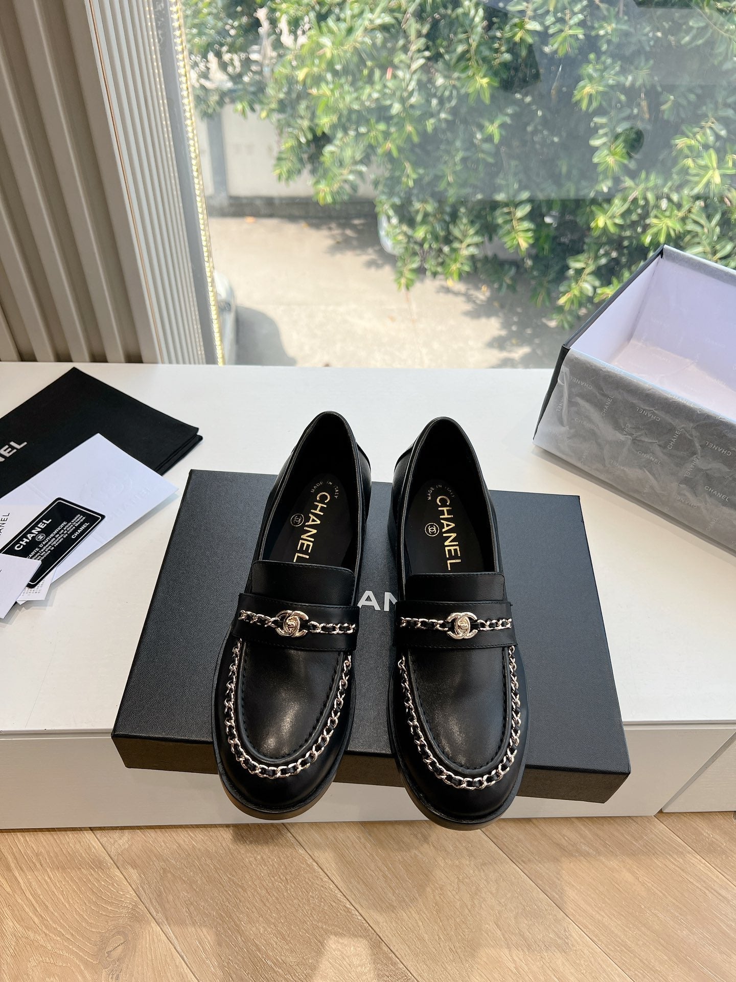 CC Moccasins Plain Black Chain Lambskin