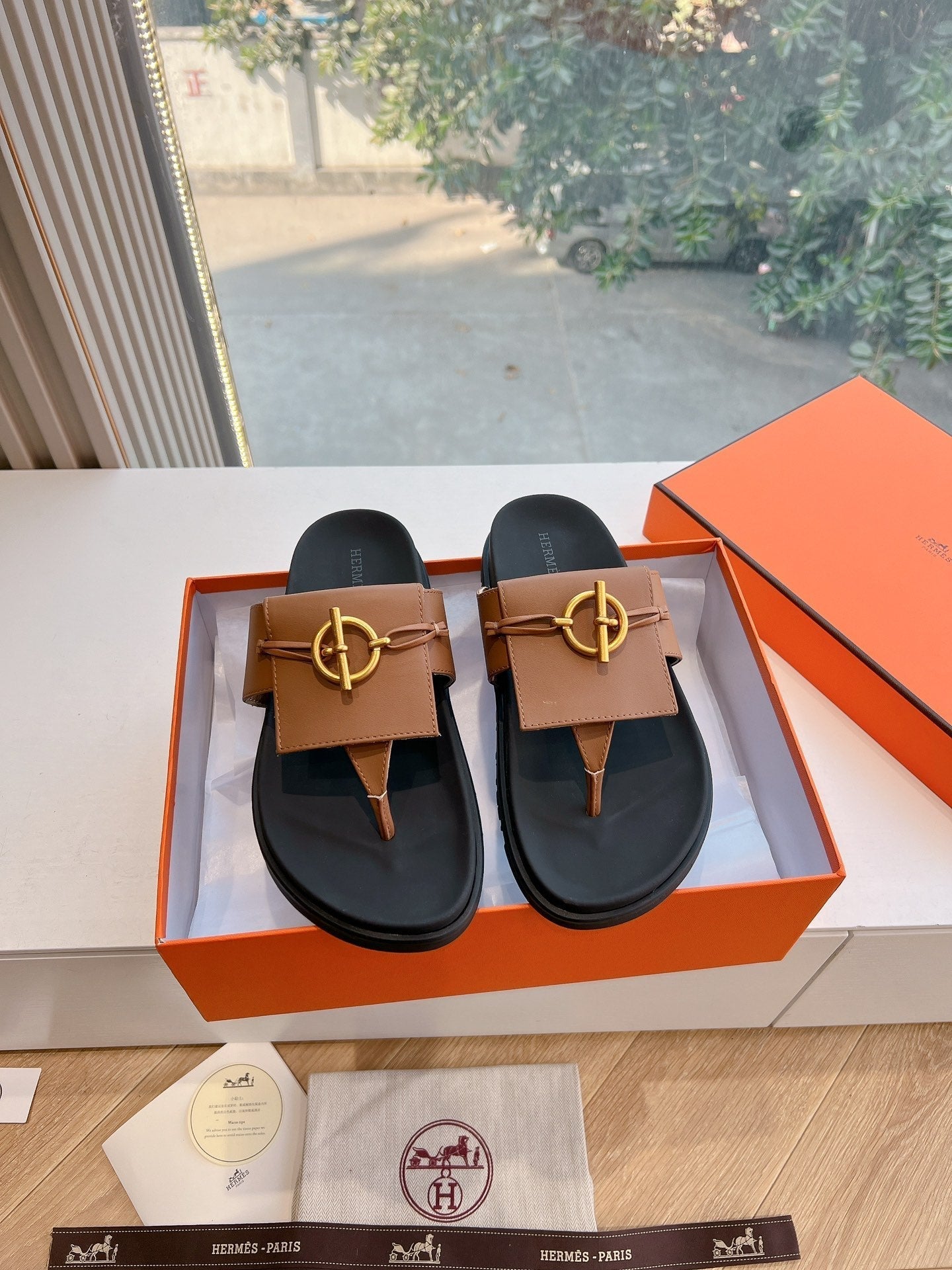 HM Joyce Sandals Black Brown Lambskin 292599