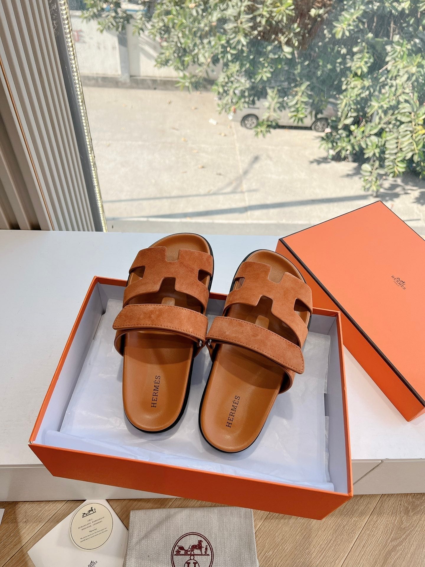 HM Chypre Sandal Caramel Brown Suede 202810
