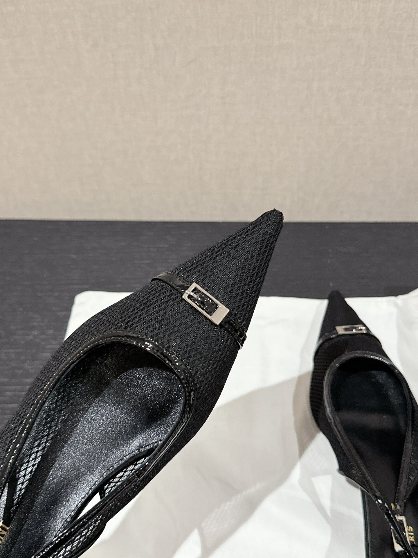 SL CHERISH BUCKLE SLINGBACK 45 BLACK MESH