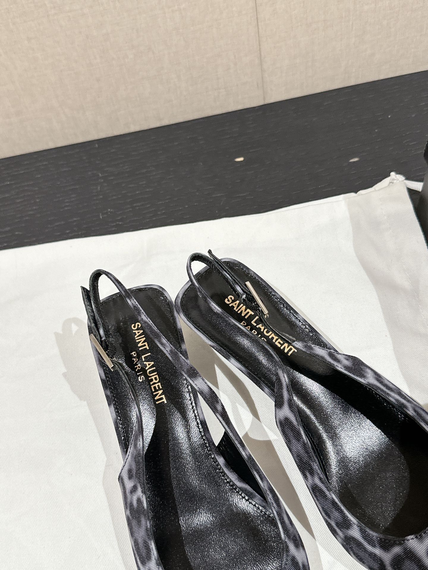 SL CHERISH LEOPARD SLINGBACK BLACK-WHITE CANVAS