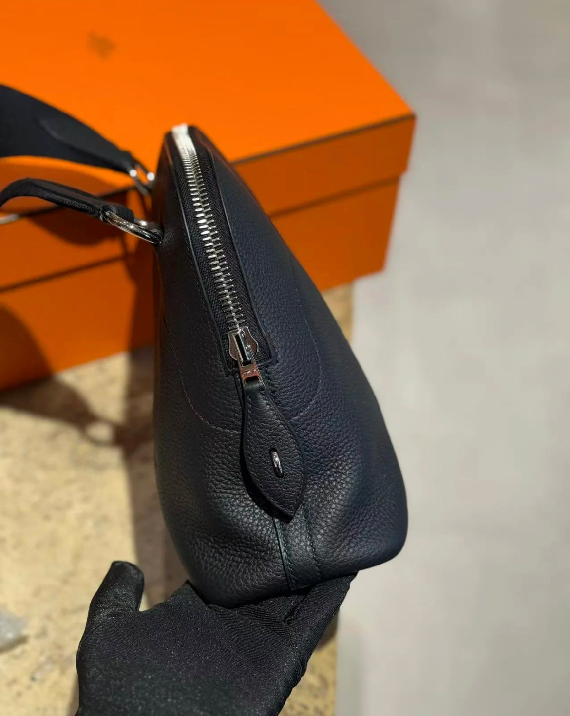 High-end Hermes 2026 Messenger Bowling Bag 26.5cm Togo Leather