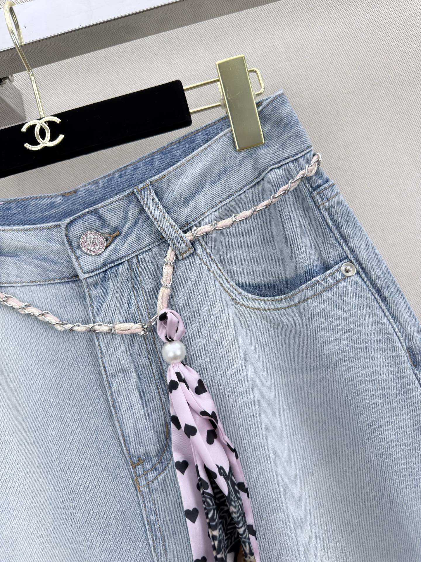 Chanel 2026 Straight-leg Jeans With Double C Rhinestone Blue Cotton 358054