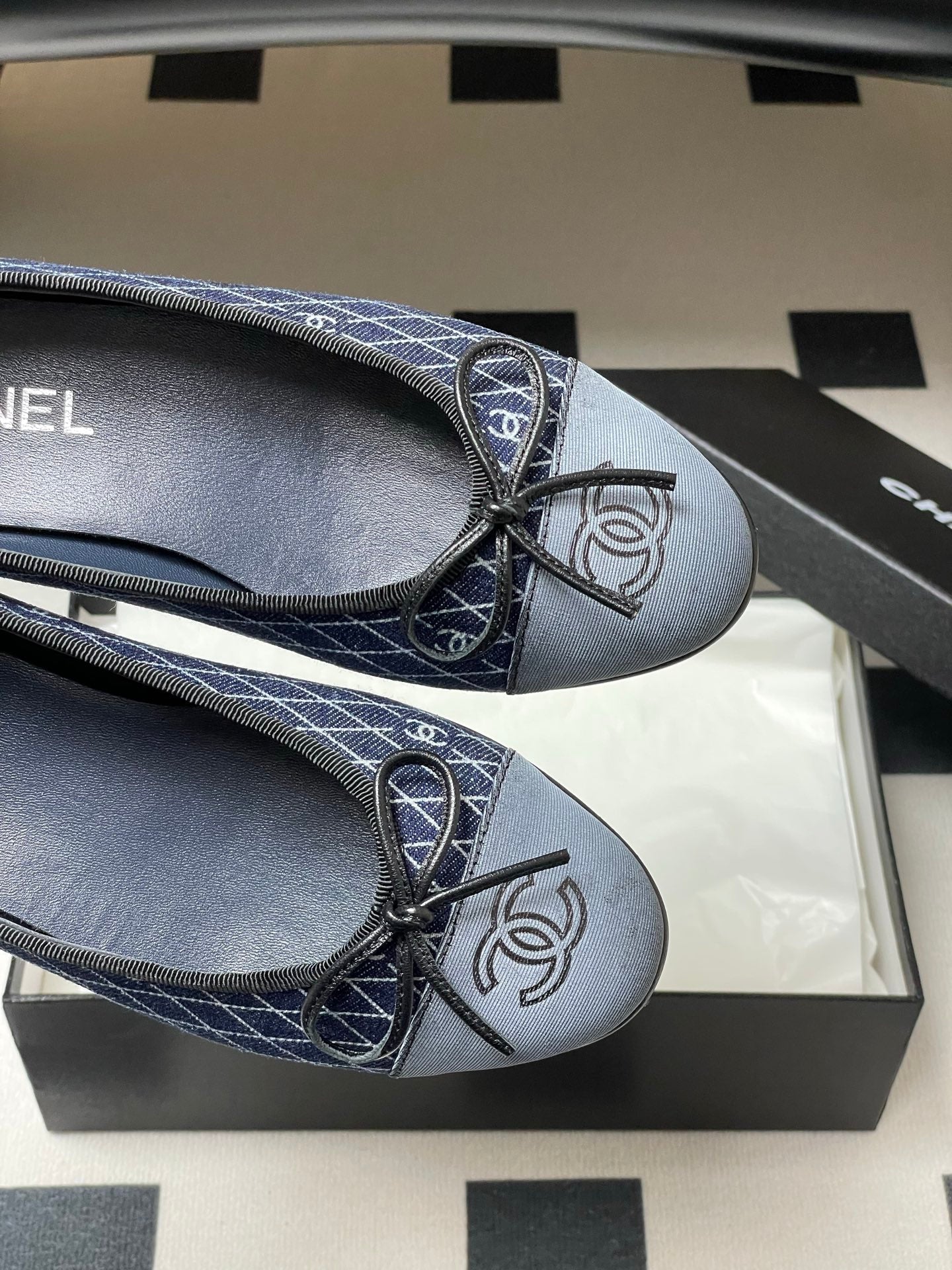 CC 25P Blue Black Quilted Denim