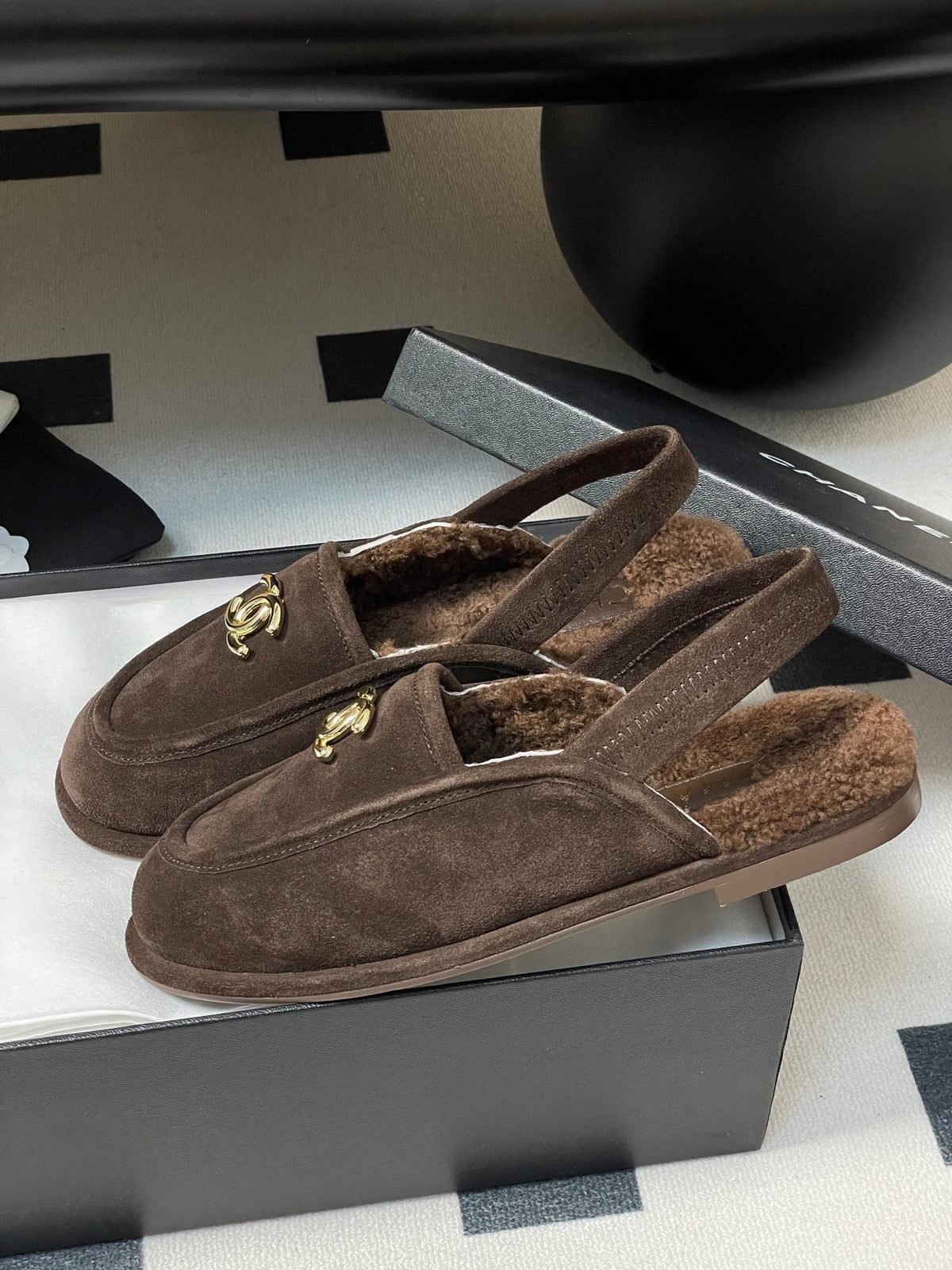 Chanel 2026 Loafer Suede Lambskin Fur 356382