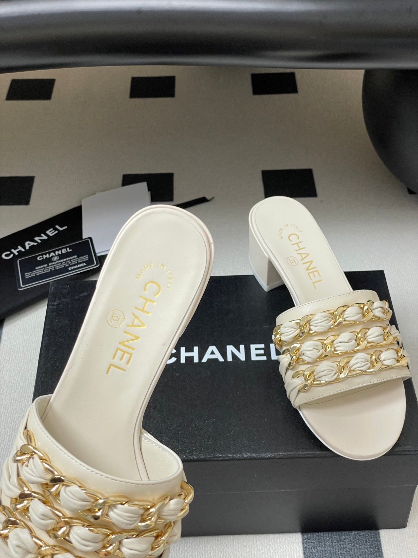 CC 25 Mule 5cm White Sheepskin 364719