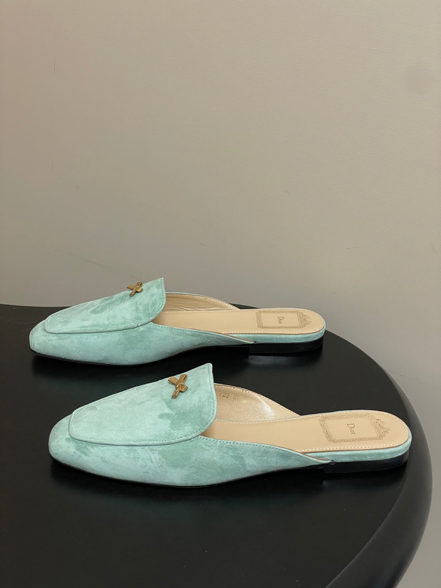 CD 26 Bow Mules Pastel Mint Green Suede Cowhide 632592
