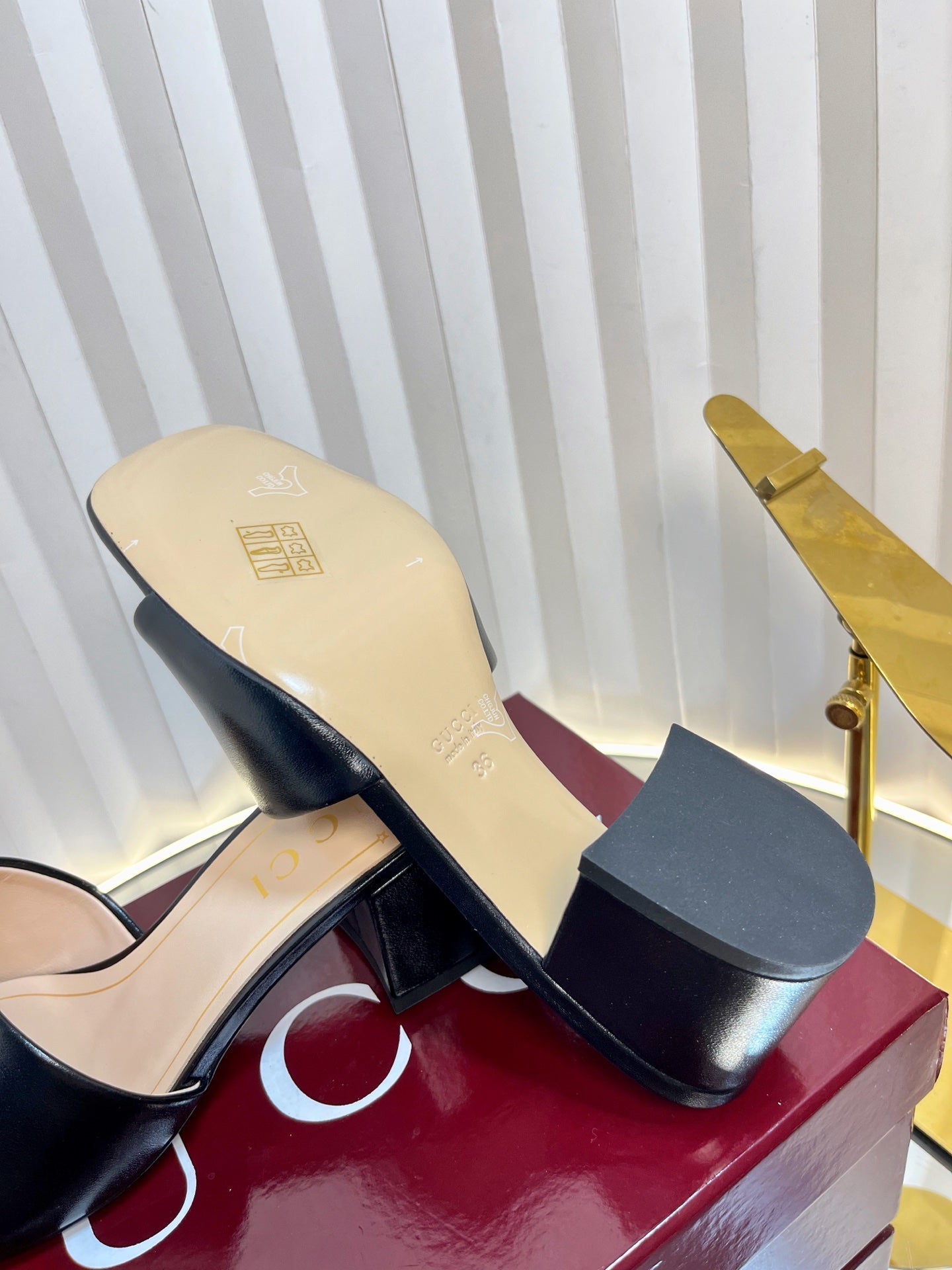 GC 25 Interlocking G Heeled Sandal Black Patent Leather 294642