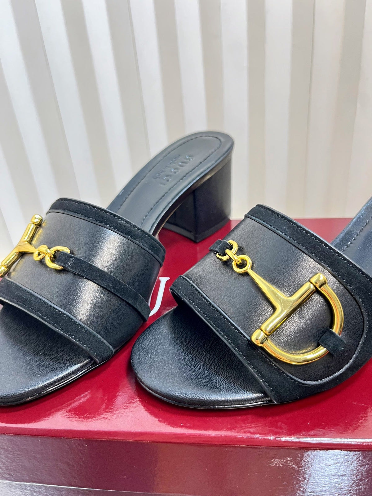 GC 25 Horsebit Sandals 50mm Black Suede Sheepskin 294656