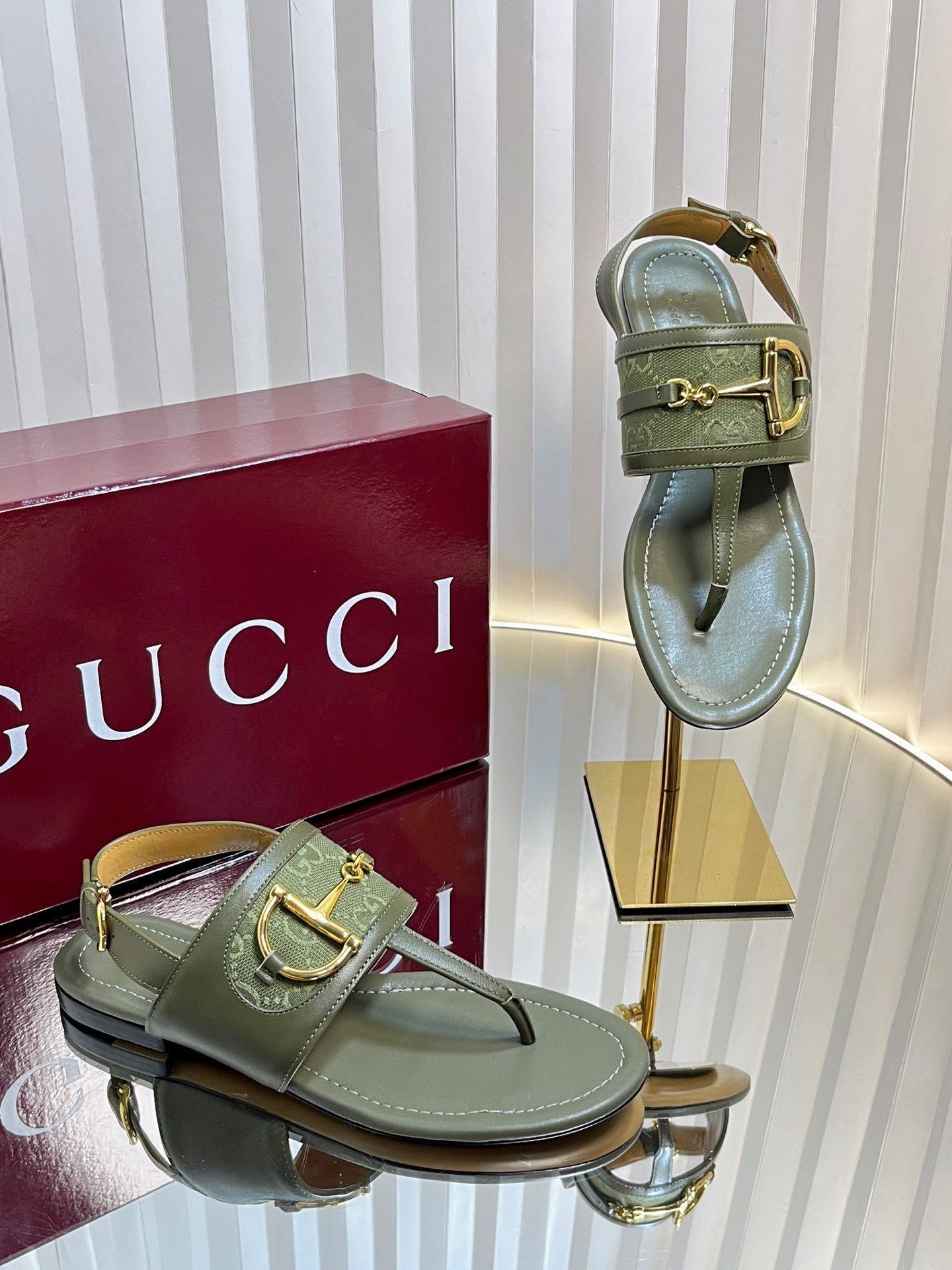 GC 25 Thong Sandal Dark Green Canvas 294683