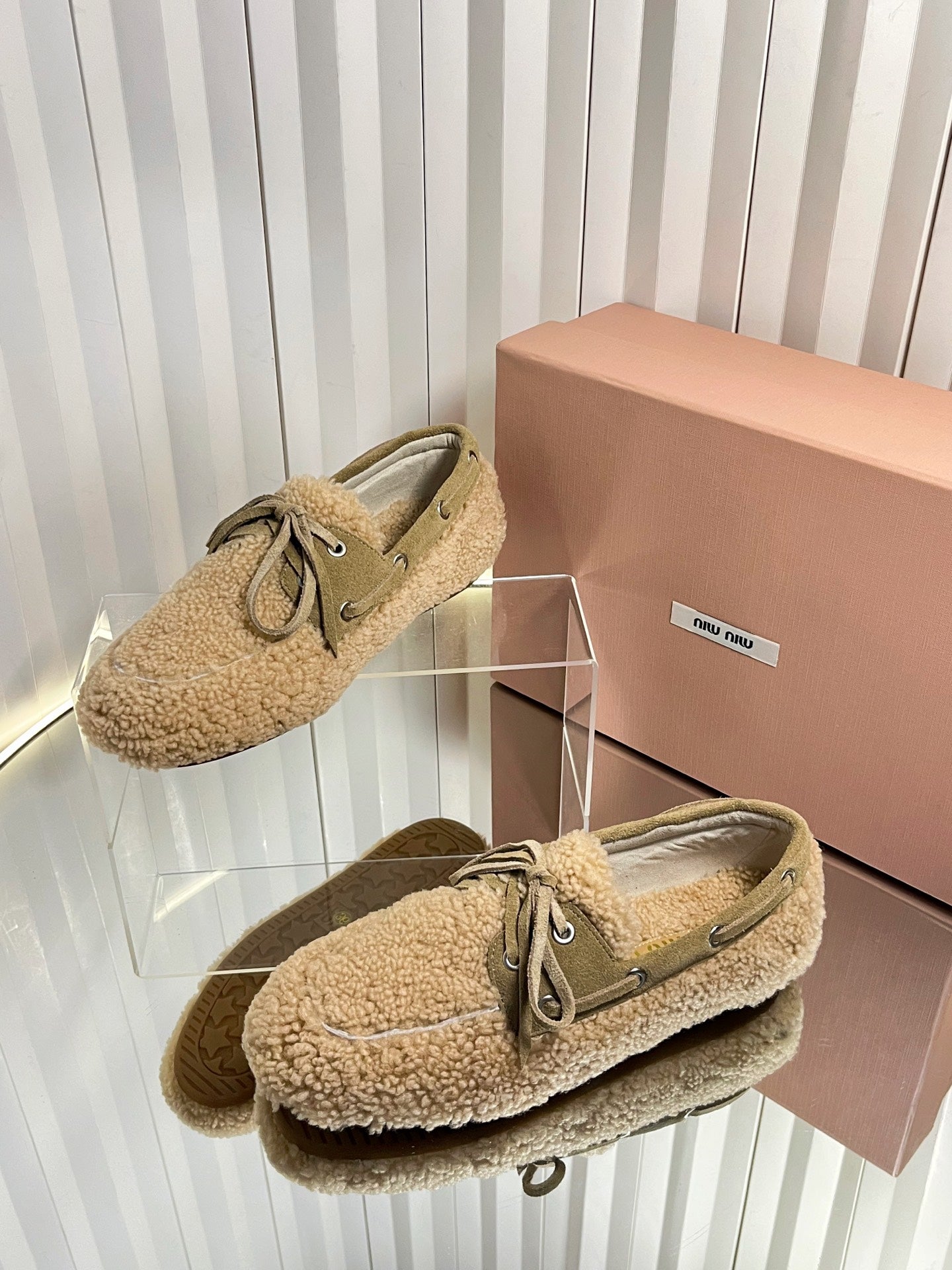 Miumiu 25 Loafer Beige Wool 548415