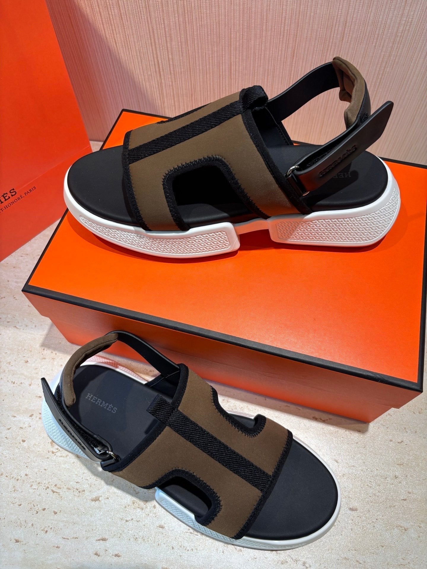 HM Men's Gate Sandal Brown Calfskin Suede 655428