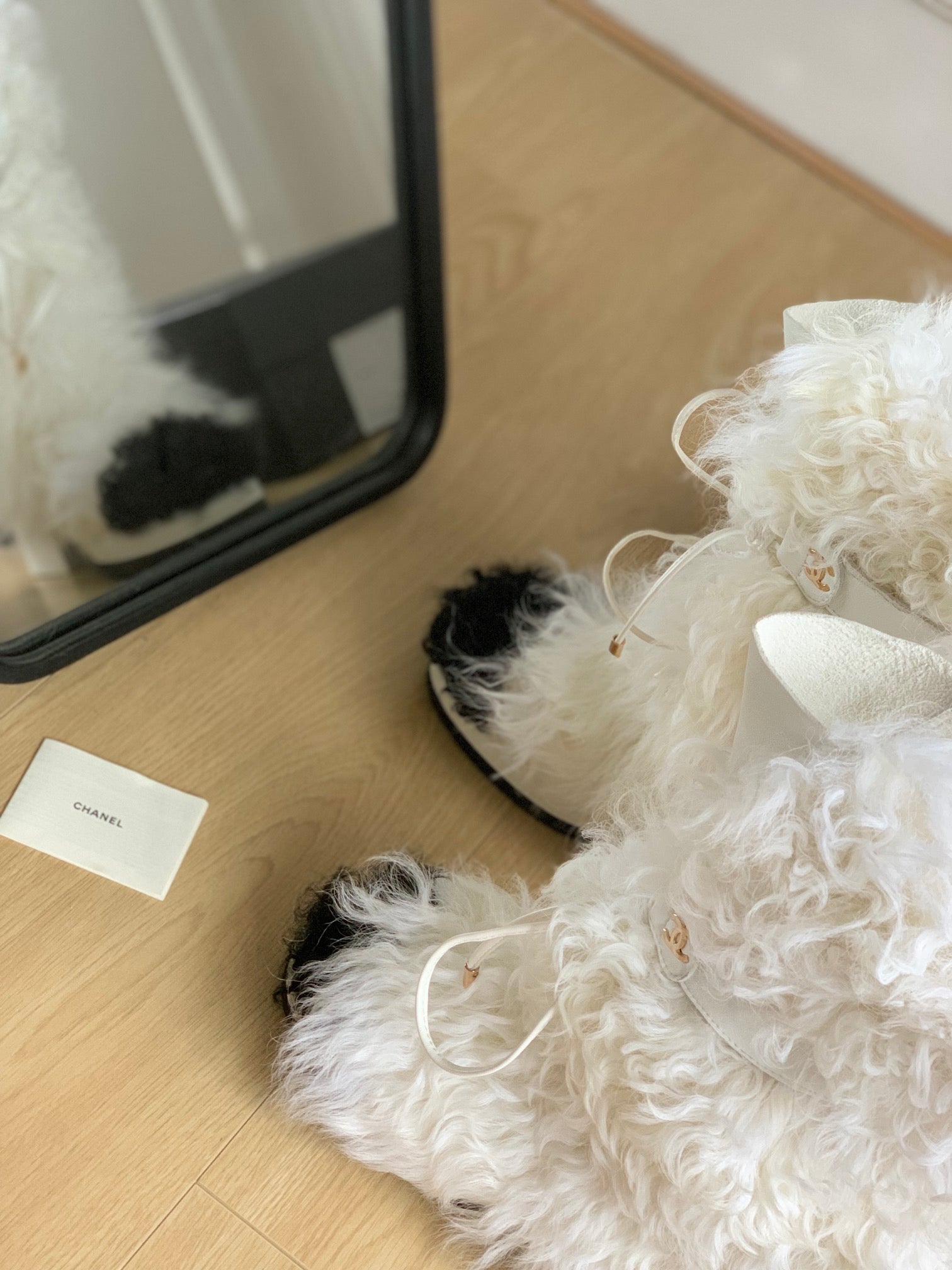 CC ANKLE HIGH BOOTS IN WHITE MIX BLACK WOOL FUR