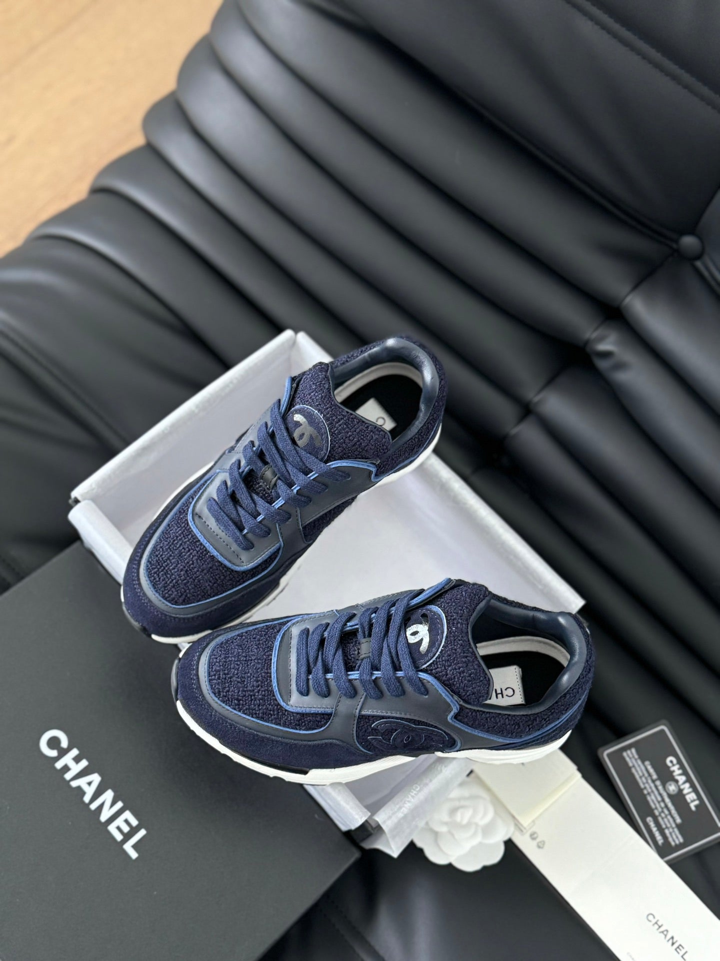 cc sneaker dark blue tweed suede
