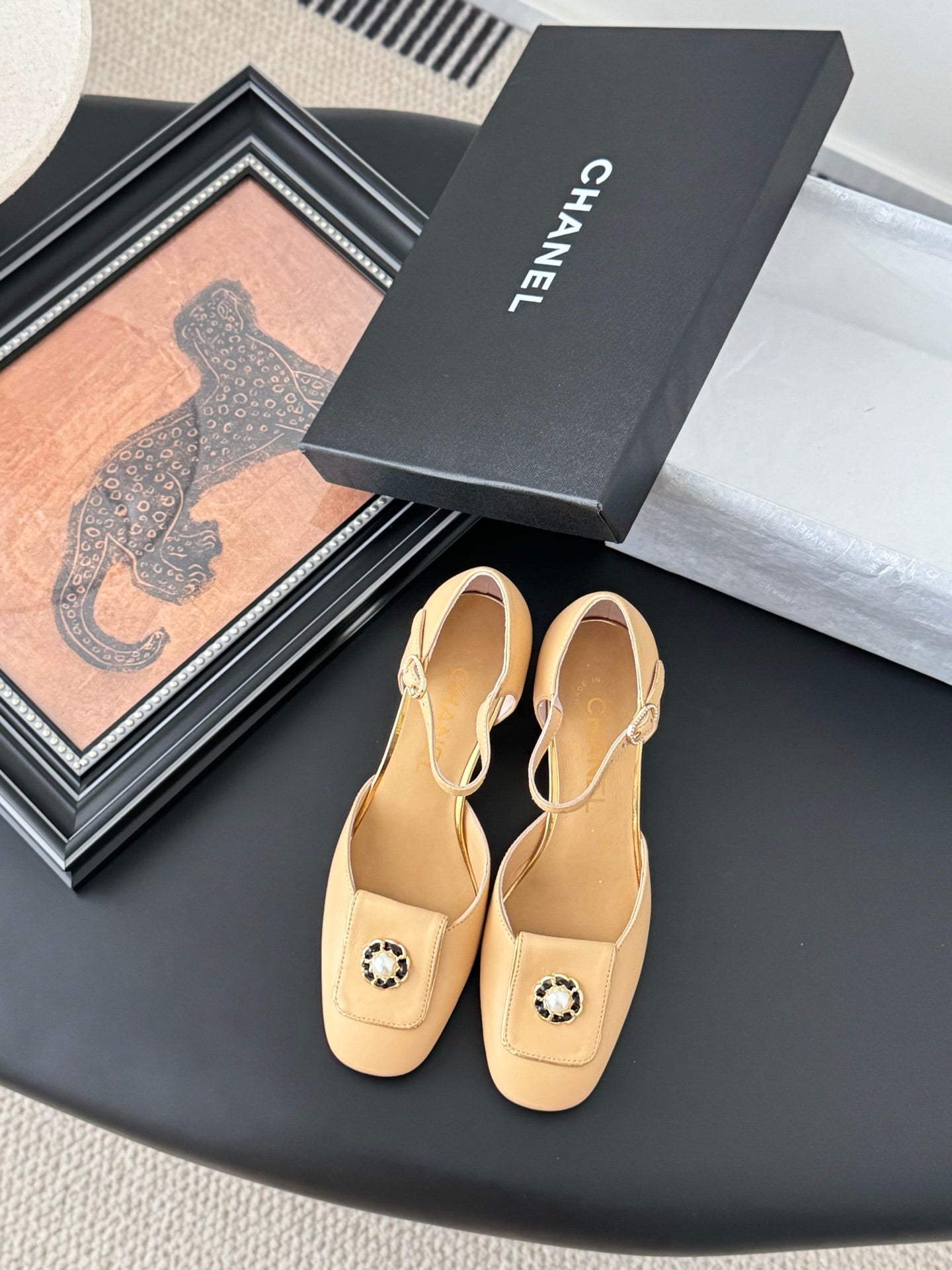 CC 25 Mary Jane Beige Cowhide 305278