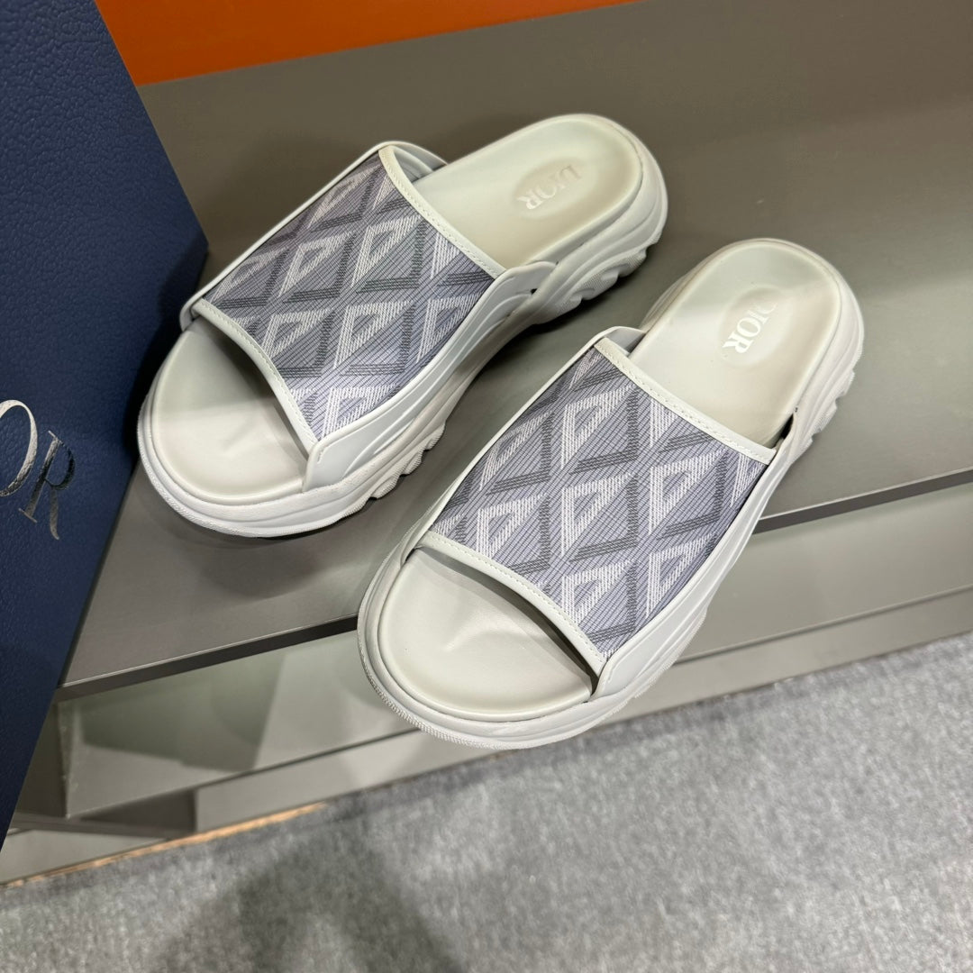 CD H-TOWN SANDAL LIGHT GRAY AND WHITE CALFSKIN